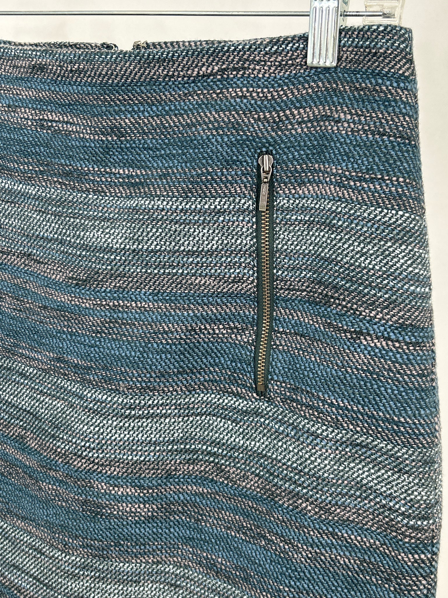 LOFT Size 6 BLUE AND PINK Women Skirt