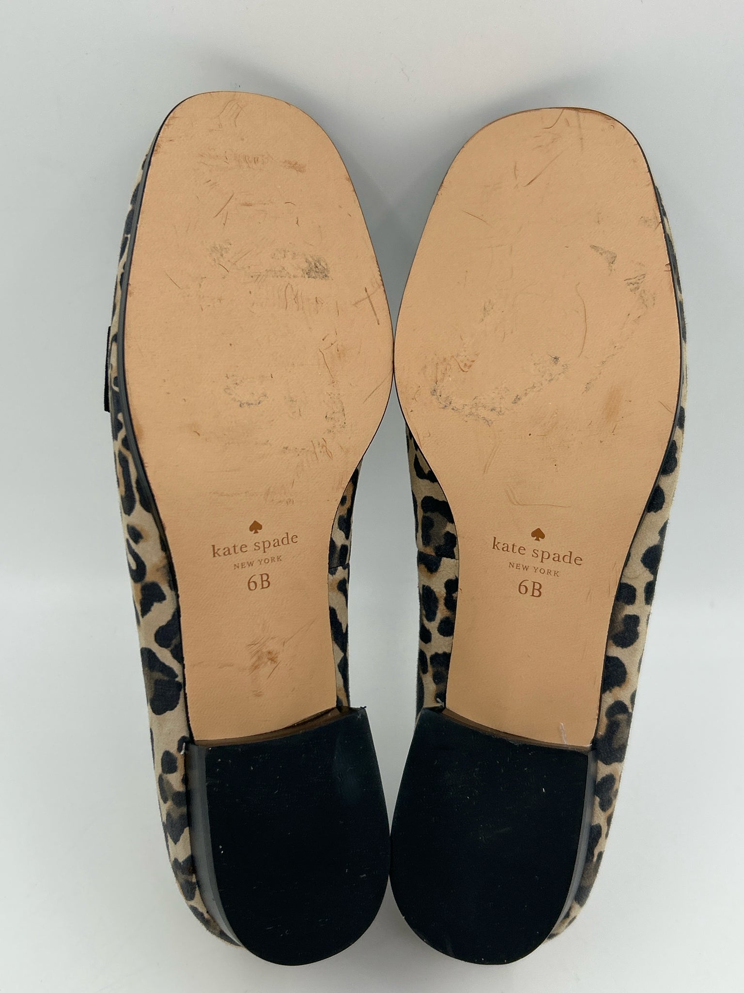 KATE SPADE Size 6B BEIGE AND BLACK Women Loafer