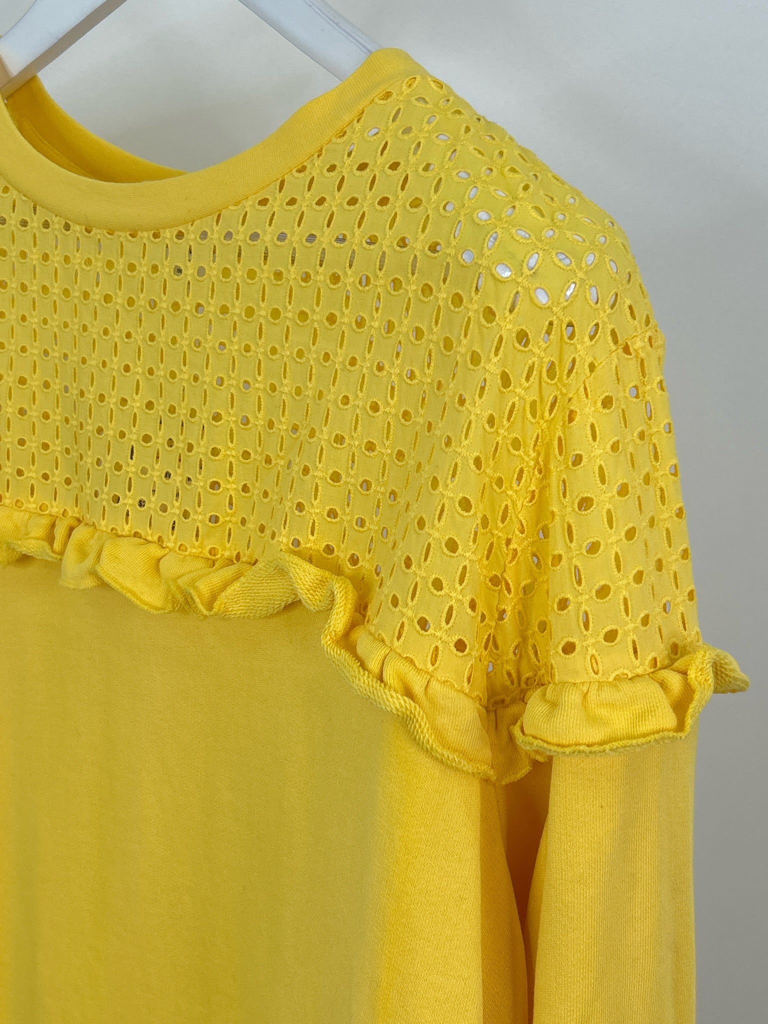CROWN & IVY NWT Size 2X Yellow Women Sweatshirt