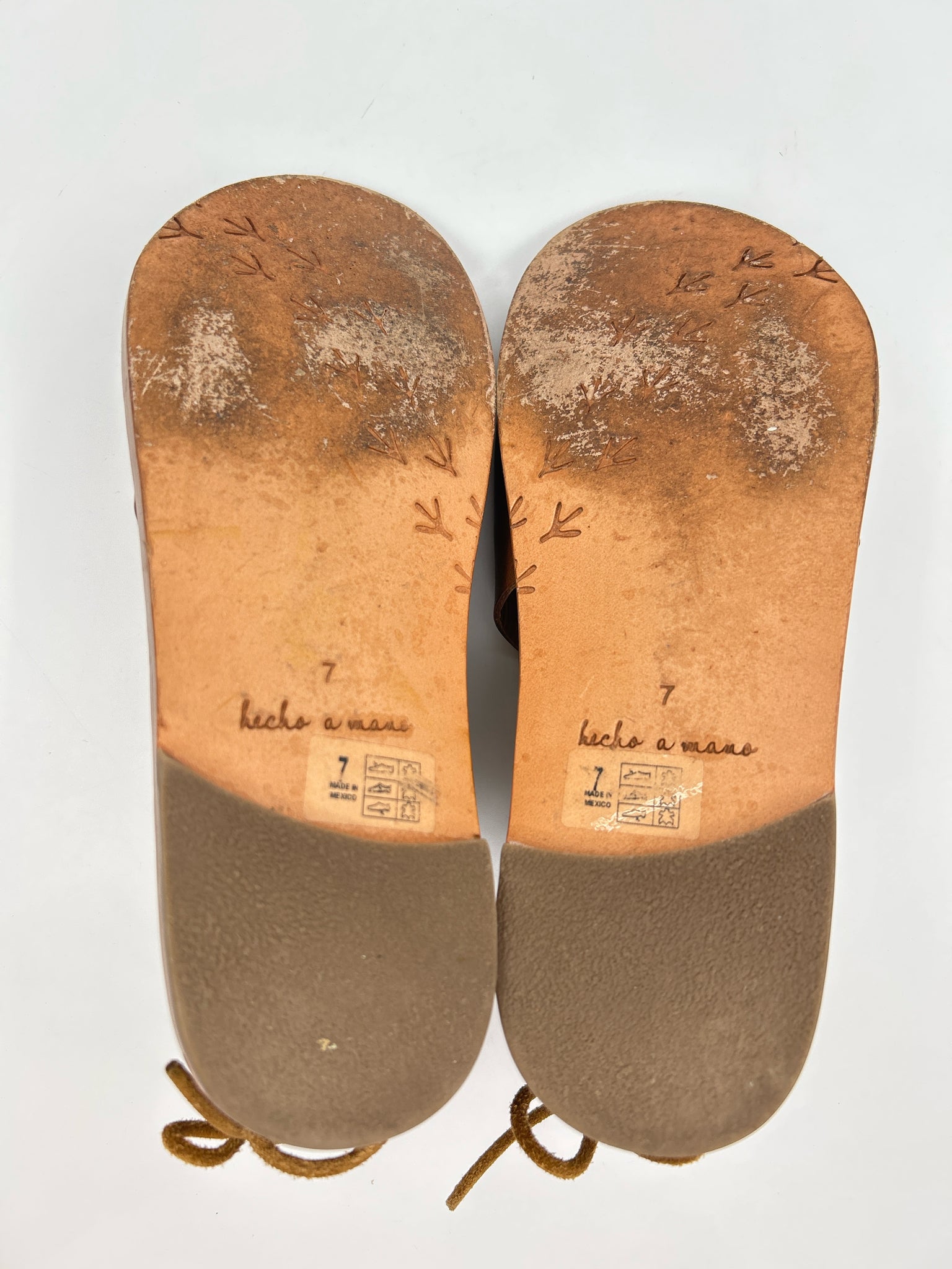 BEEK Size 7 Brown Women Sandal