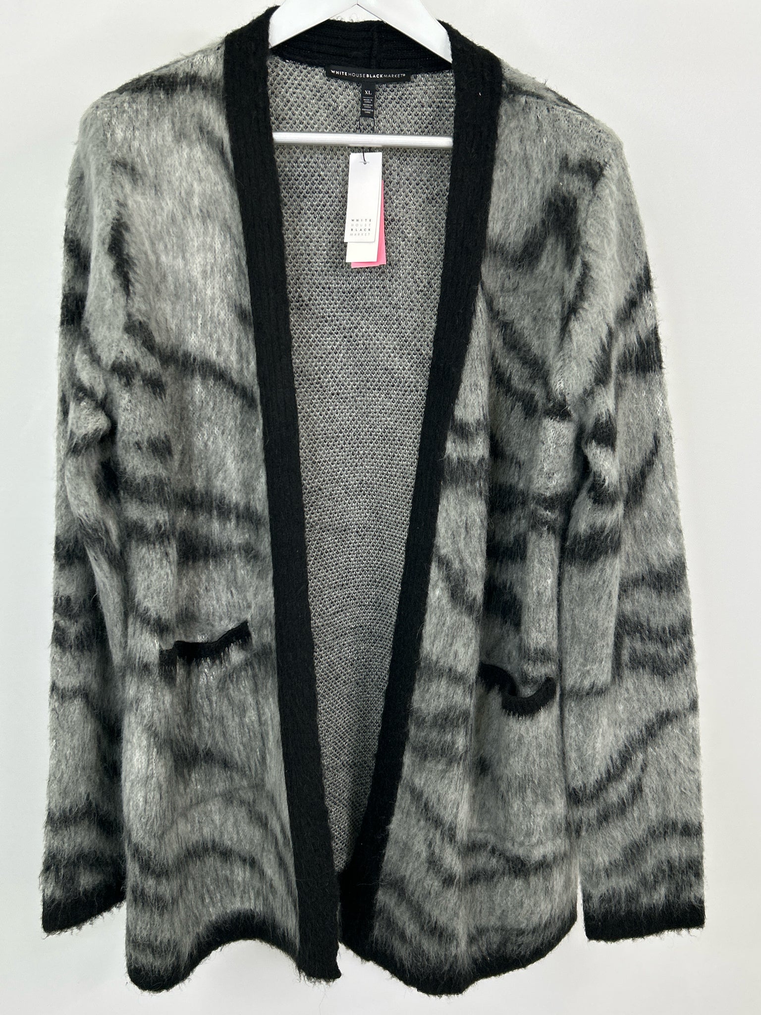 White House Black Market NWT Size XL GRAY AND BLACK Women Cardigan