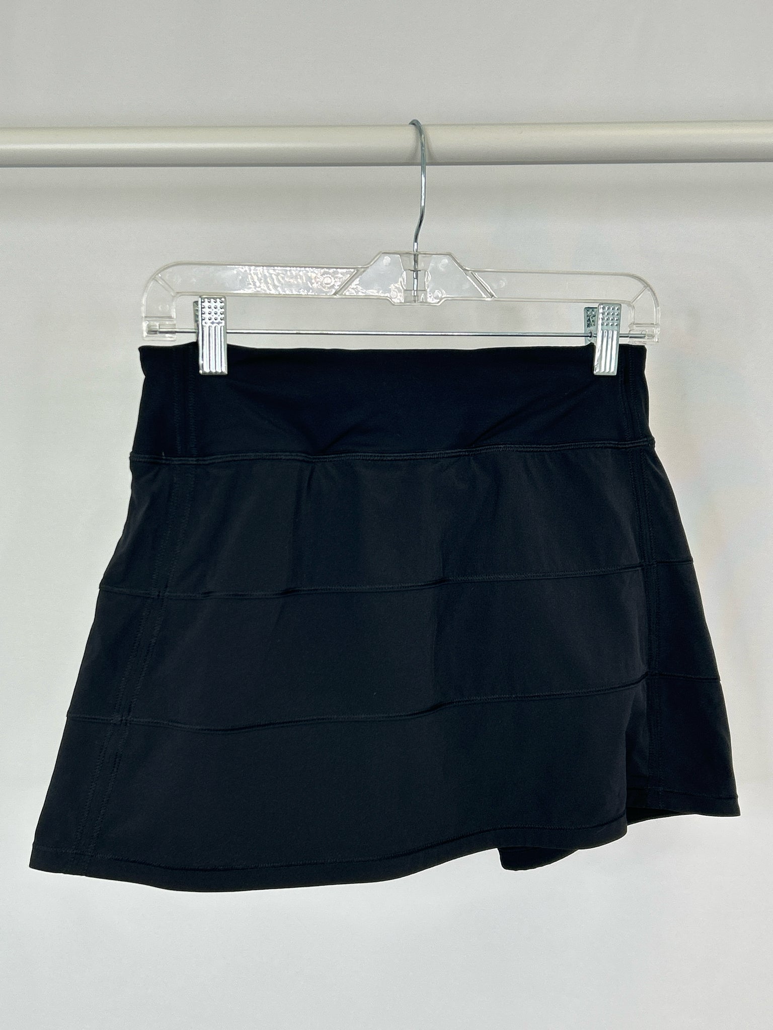 LULULEMON Size 4 Black Women Skort