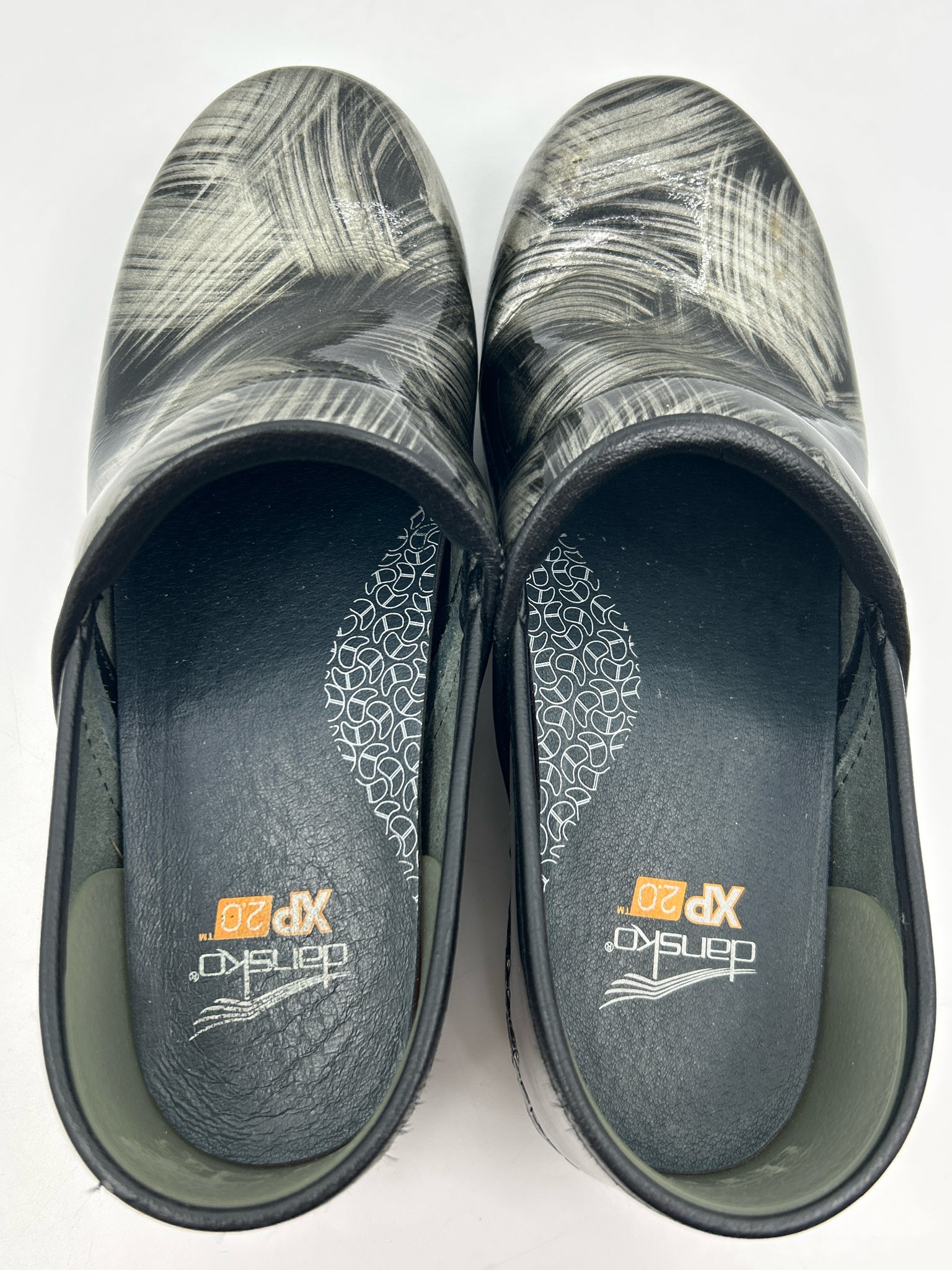 DANSKO Size 39 Black Print Women Clogs