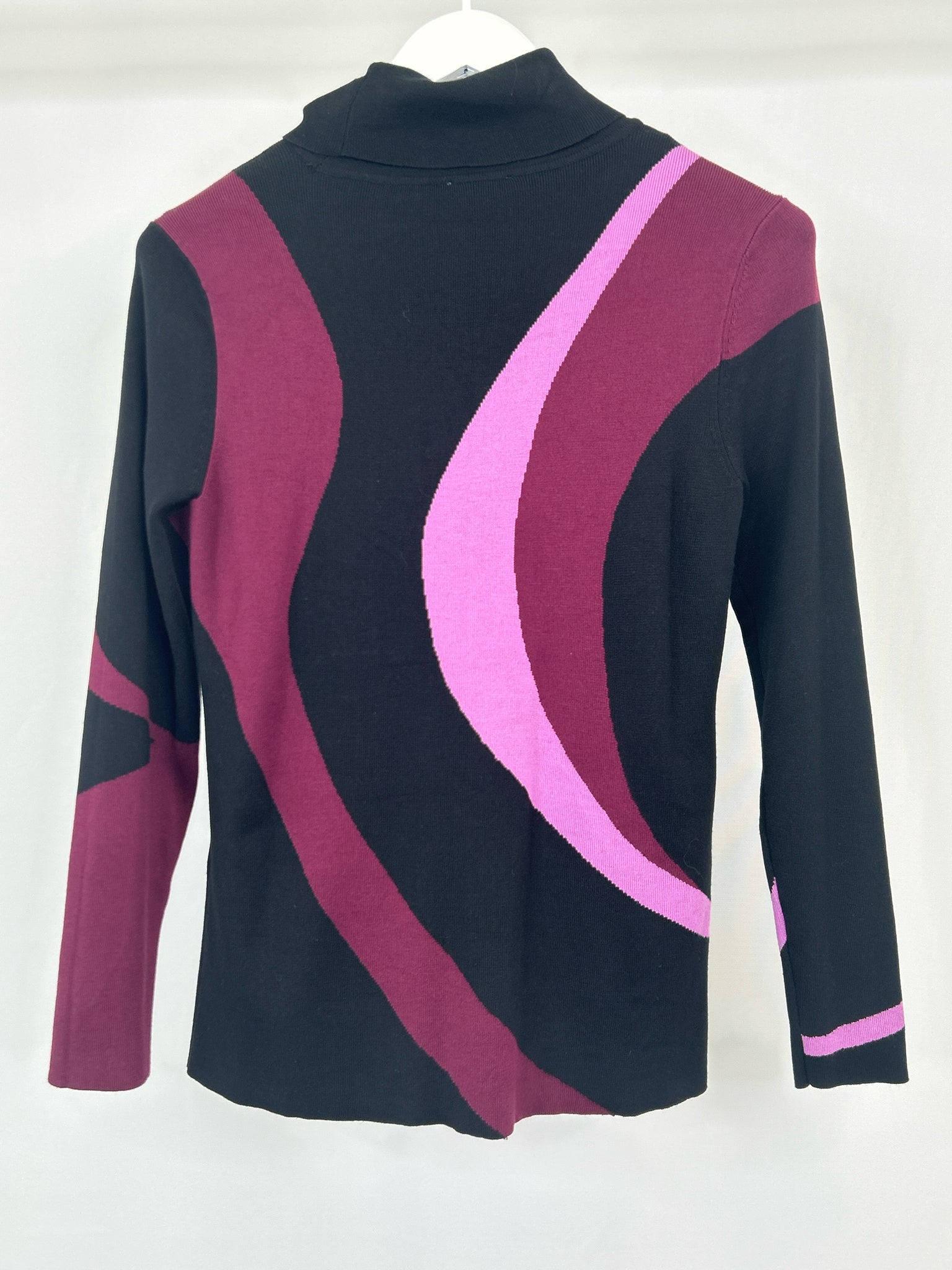 CHICO'S Size M BLACK AND BURGUNDY Women Turtleneck