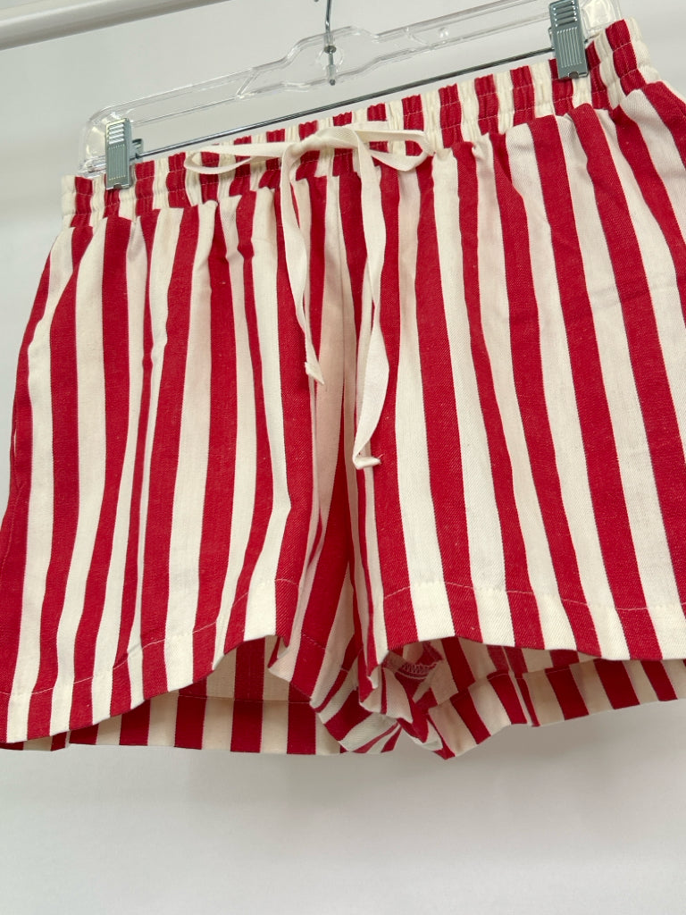Anniewear Size M WHITE AND RED Women's Shorts