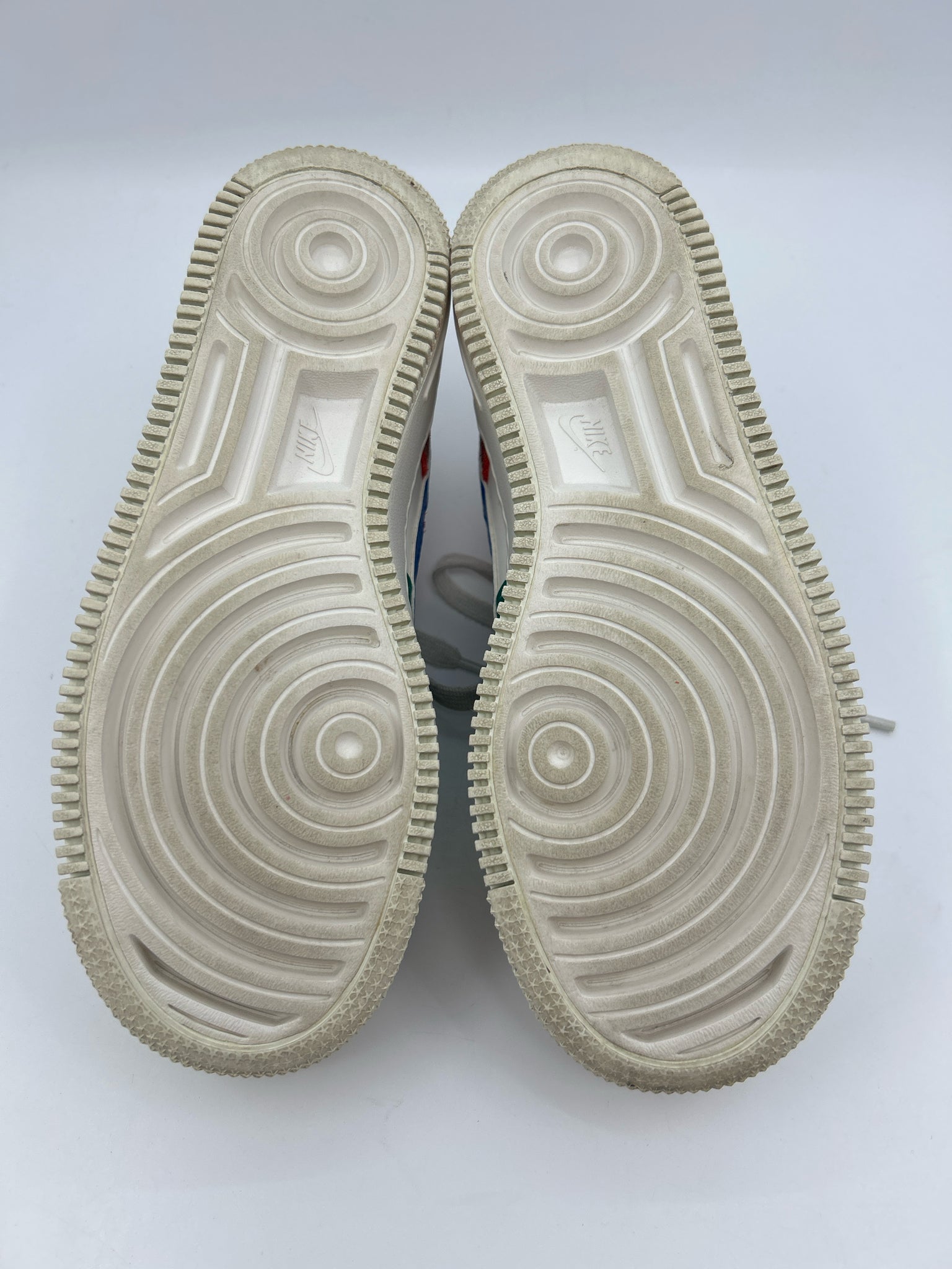 NIKE Size 7 Multi-Color Women Sneakers