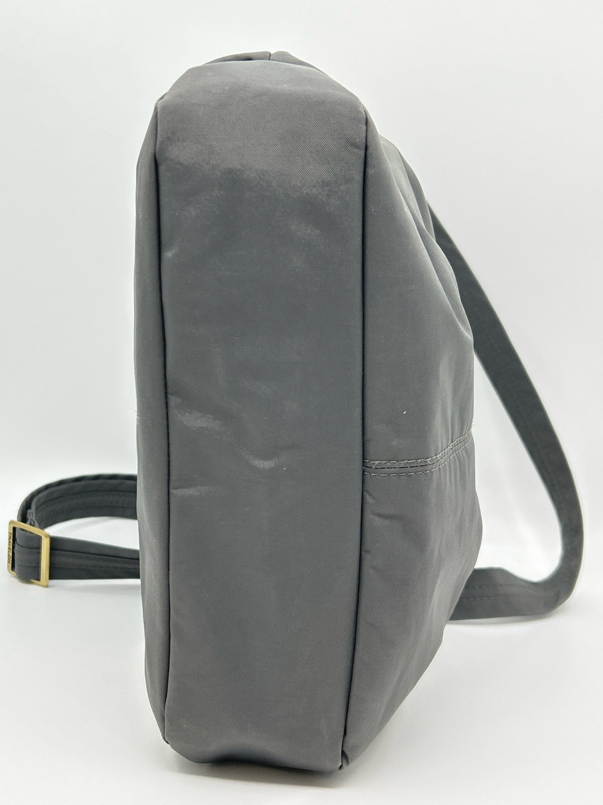 TRAVELON Grey Women Purse