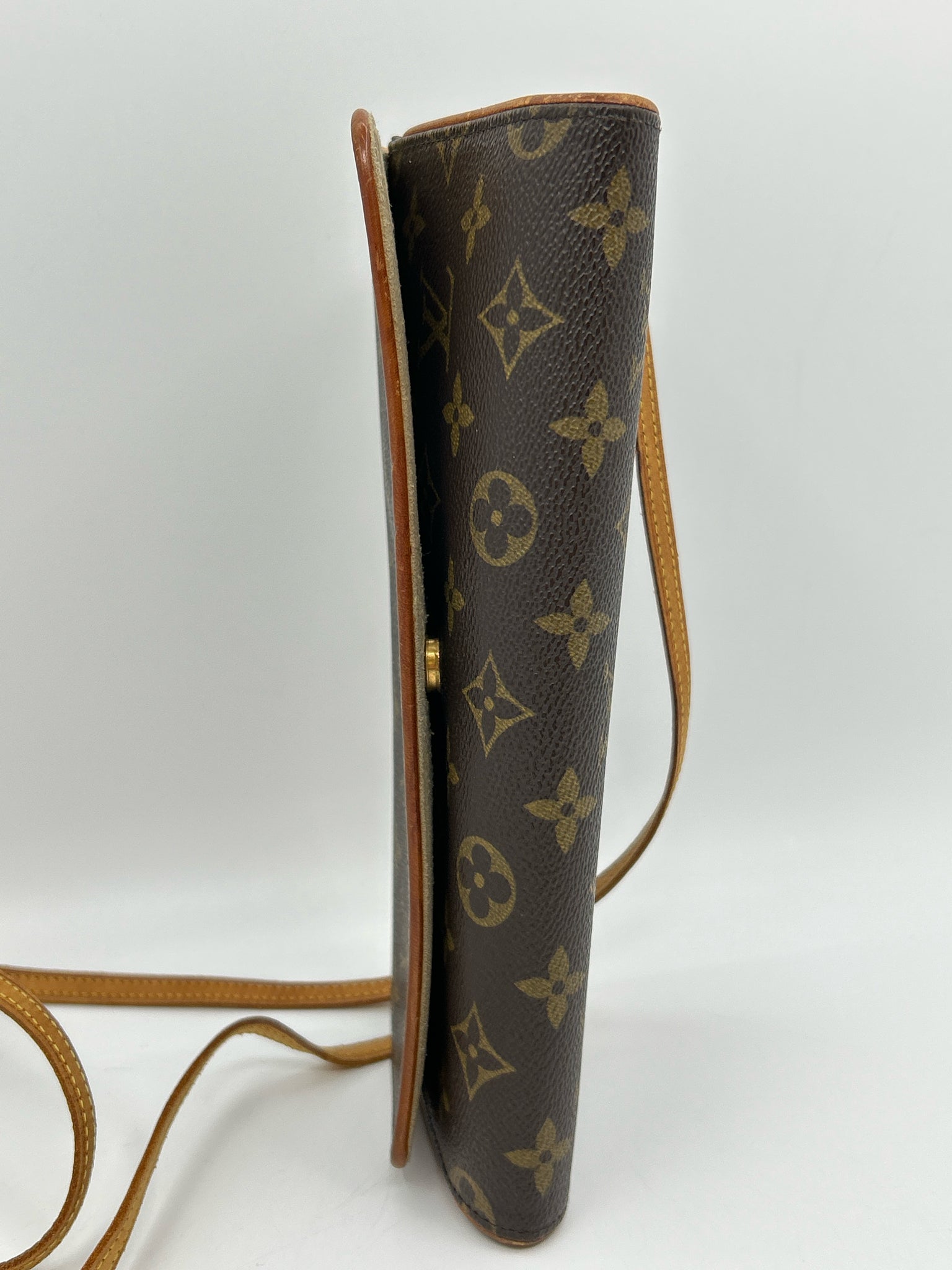 LOUIS VUITTON BROWN MONOGRAM Women Purse