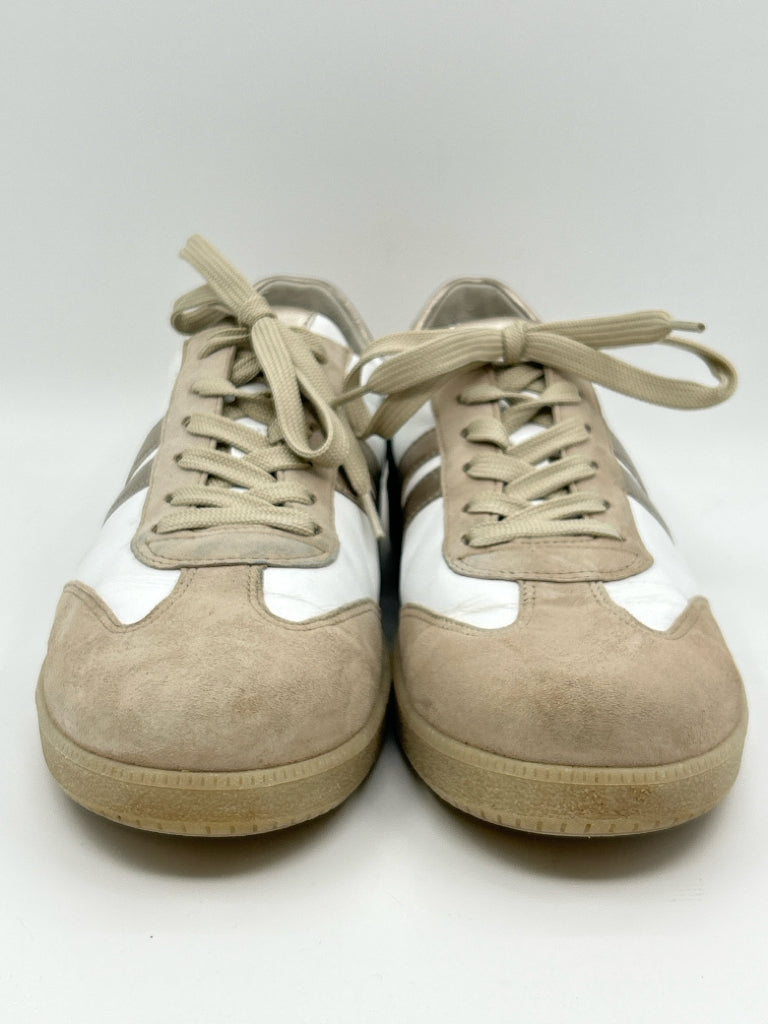 GABOR Size 10.5 BEIGE AND WHITE Women's Sneakers