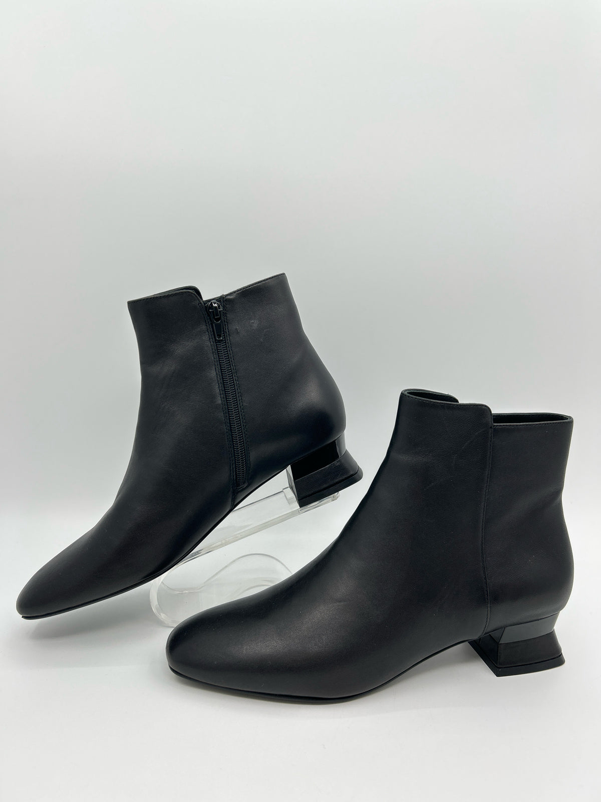 VANELI Size 10M Black Women Leather Booties NWOB