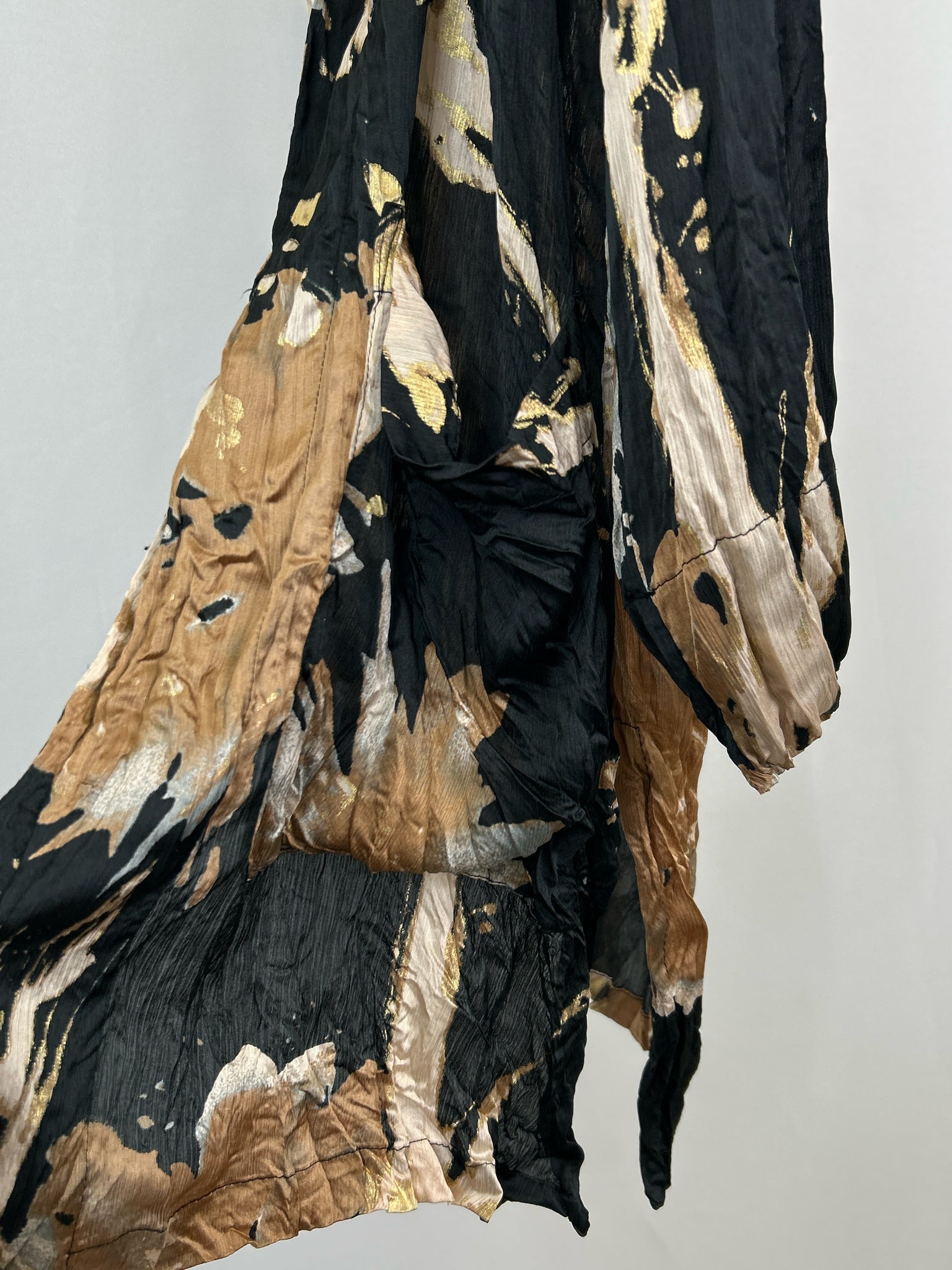 ALEMBIKA Size M BLACK AND GOLD Women Kimono