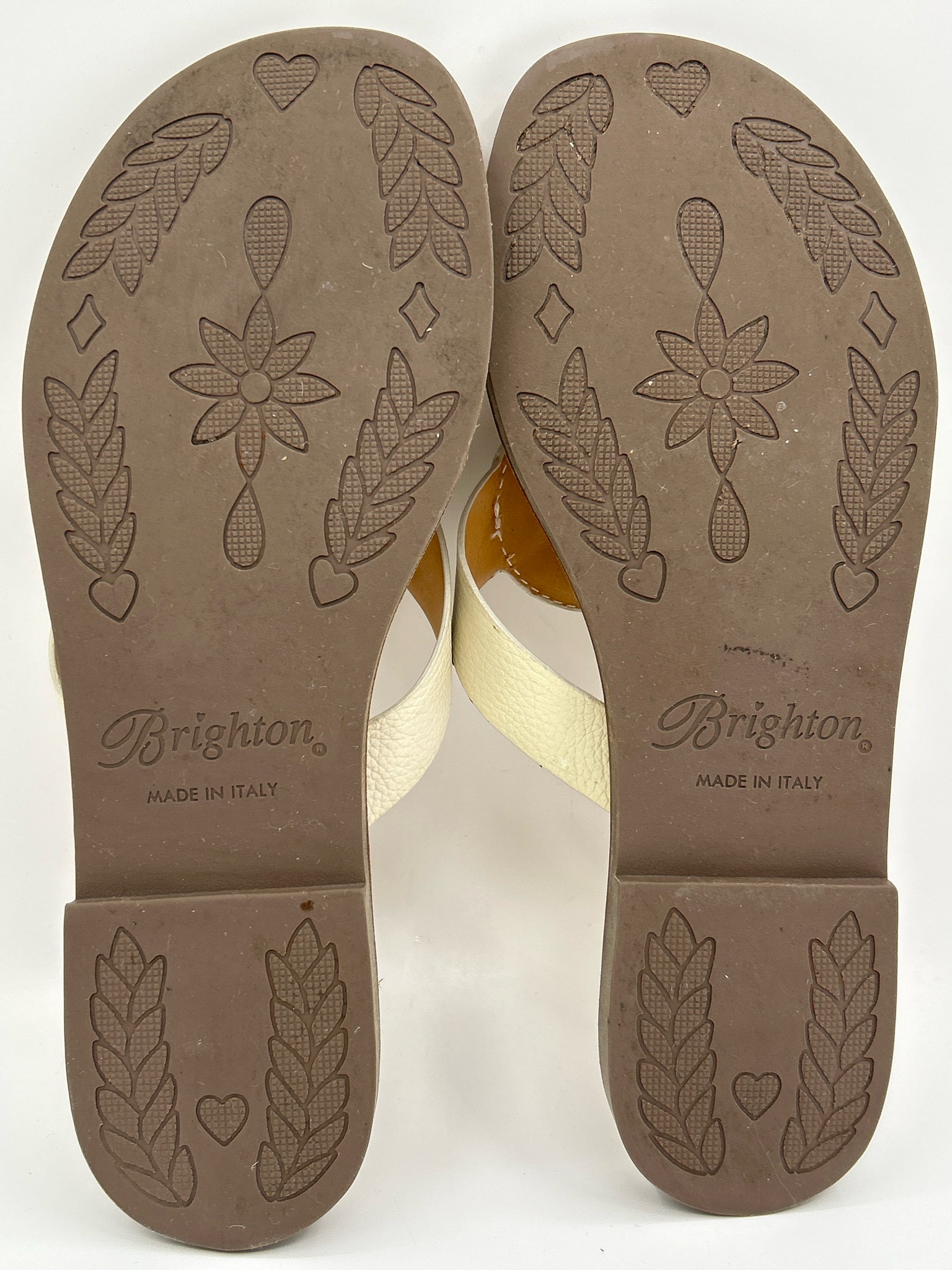BRIGHTON Size 7M Ivory Women Sandal