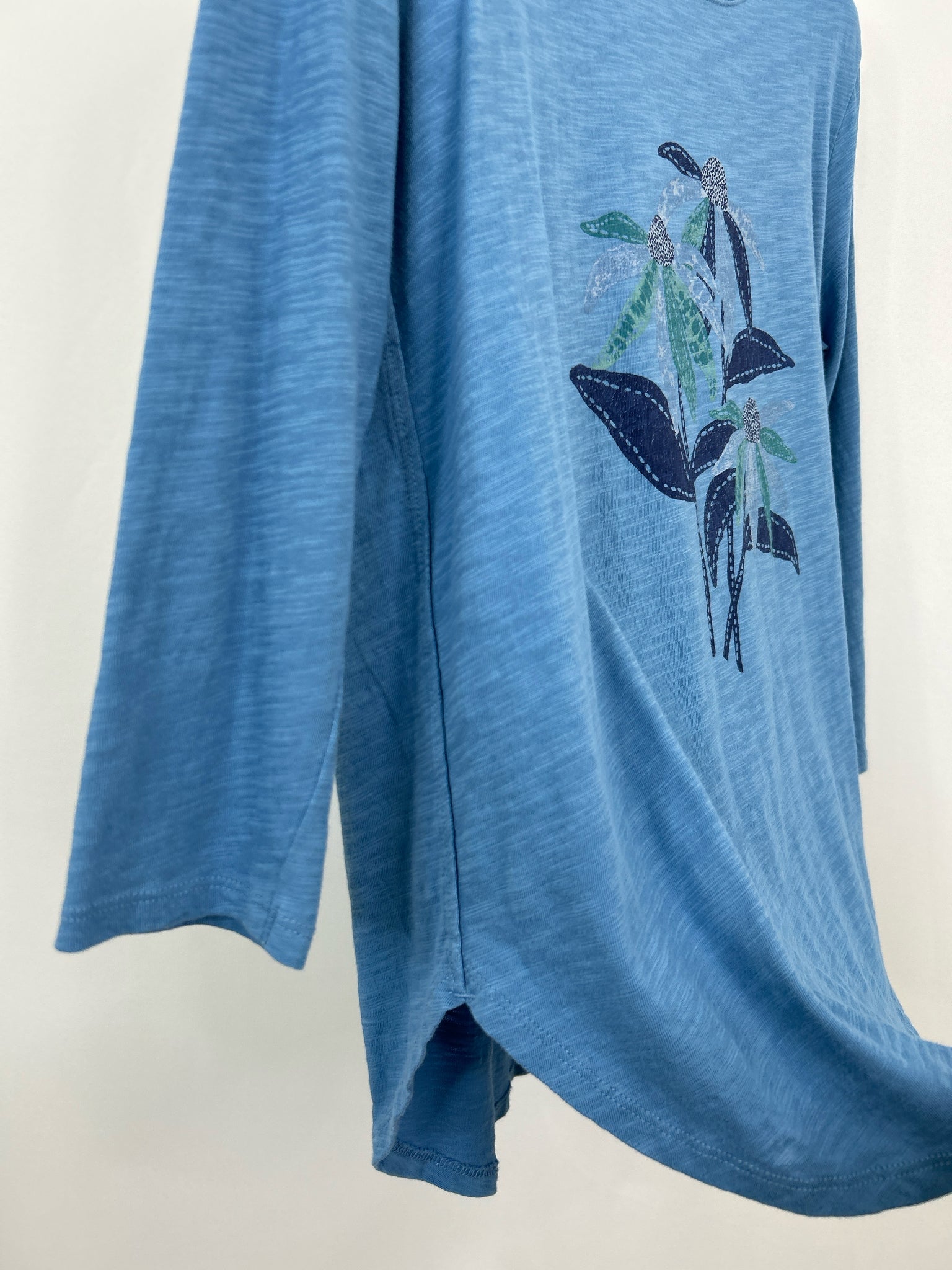 Escape by Habitat Clothes Size S Blue Women Top NWT