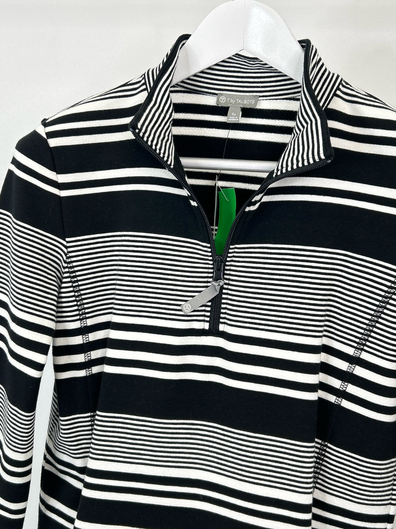 T BY TALBOTS NWT Size SP black striped Women Pullover