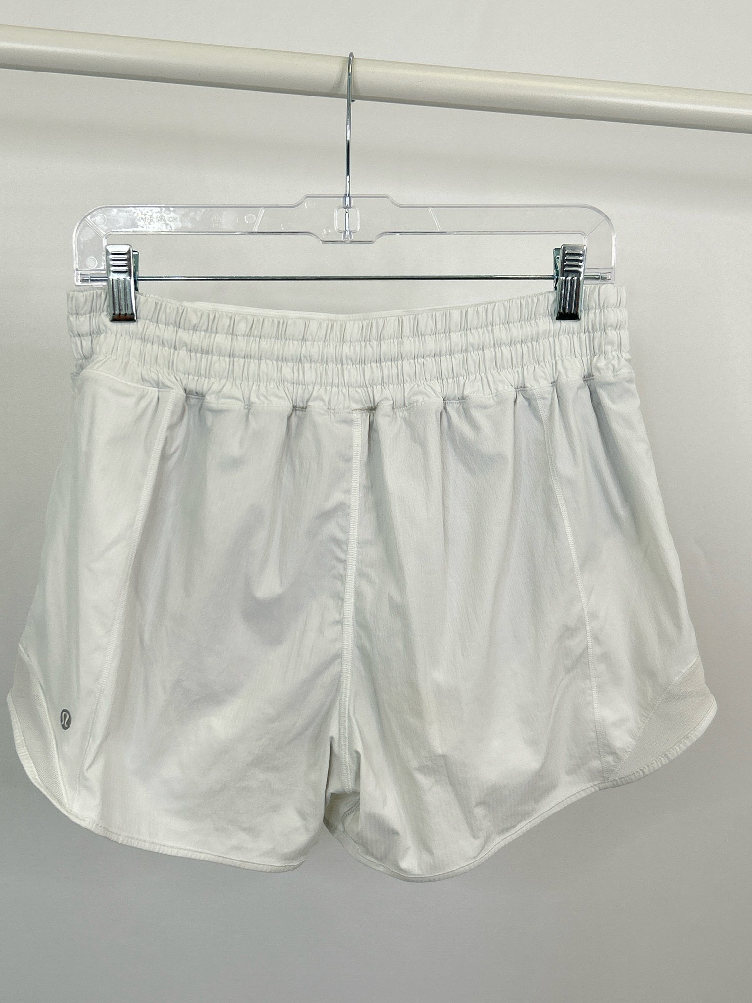 LULULEMON Size 10 White Women Shorts