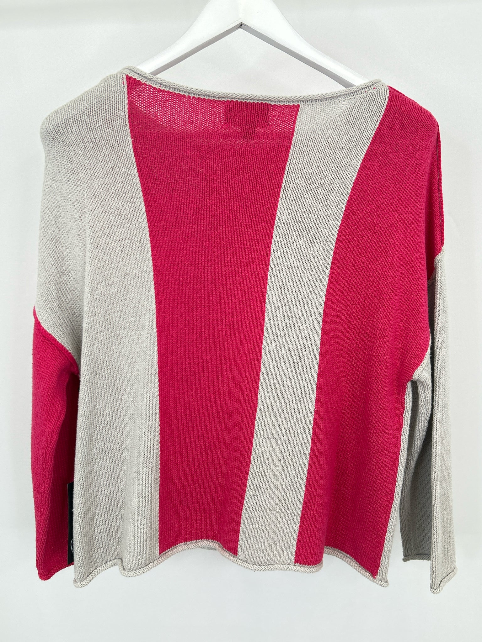 OLIVIA BY HABITAT CLOTHES Size S Magenta and Gray Women Sweater
