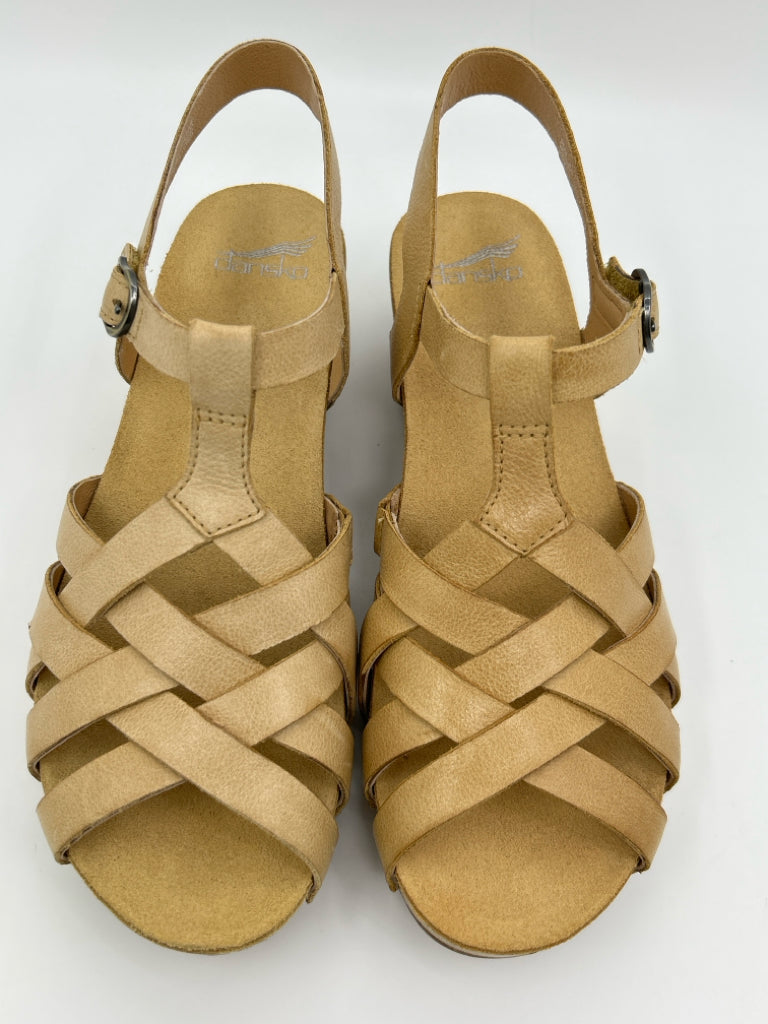 DANSKO EU Size 40 Tan Tinley Women's Sandal NIB