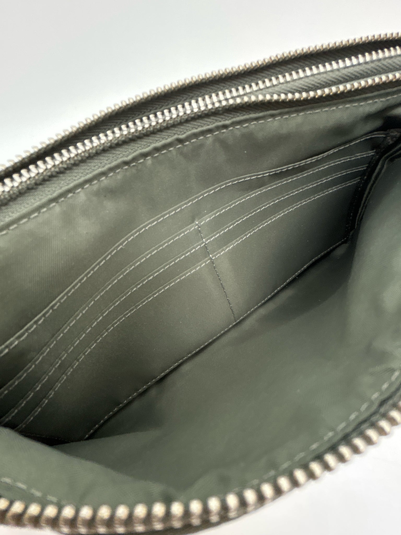 LULULEMON Olive Green Women Wristlet