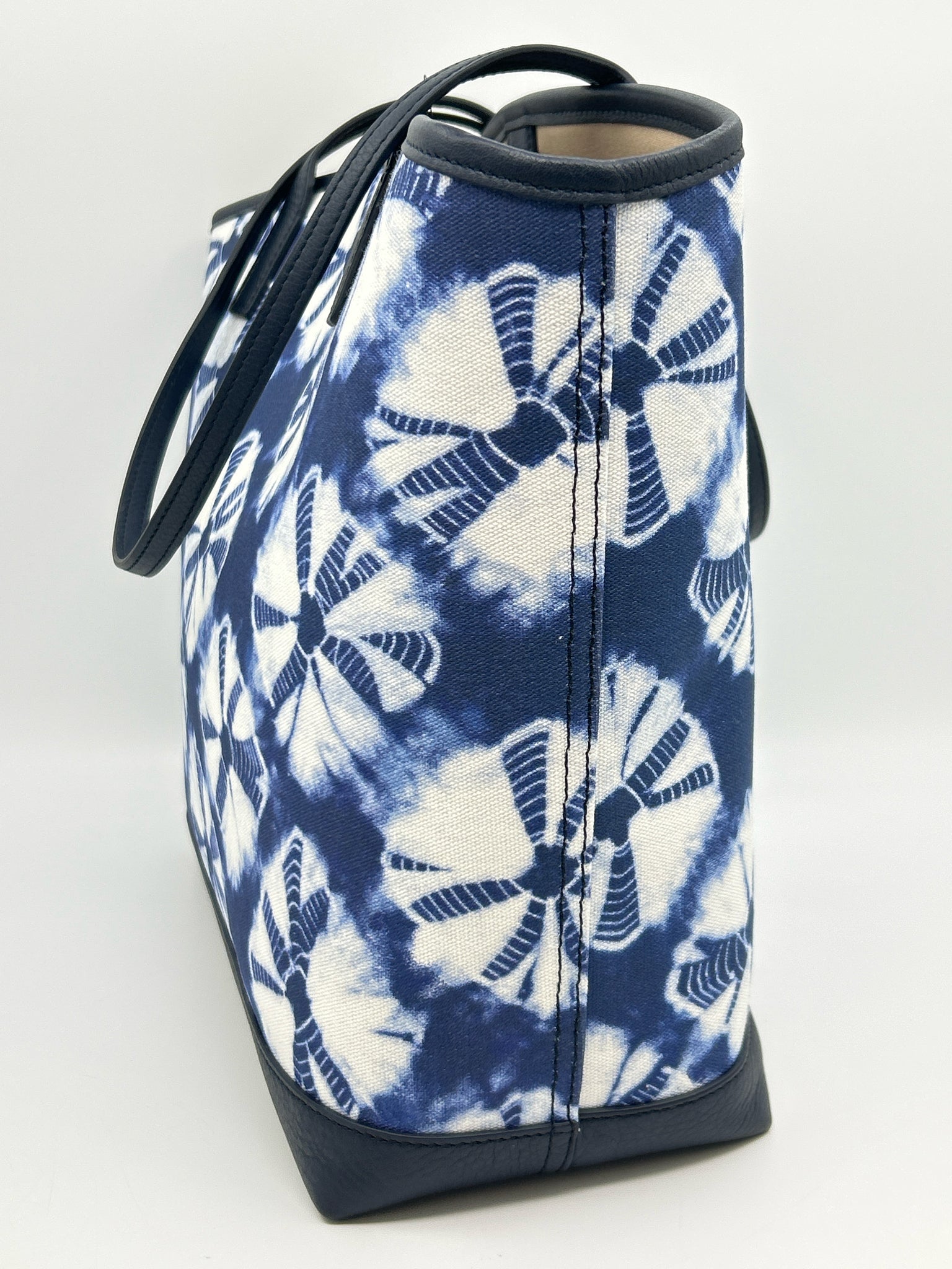 TALBOTS Blue Print Women Tote NWT
