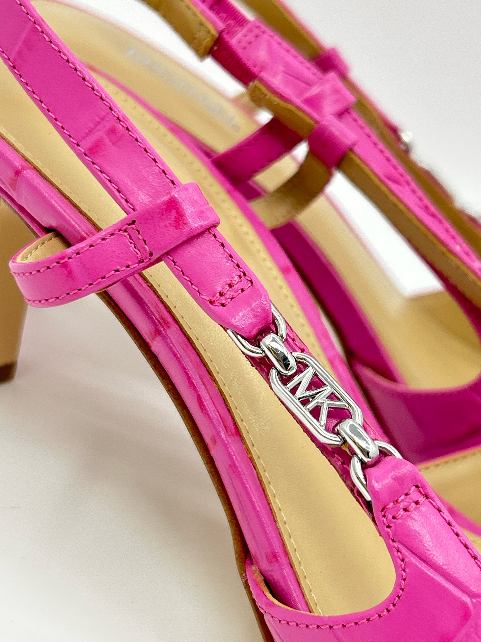 MICHAEL MICHAEL KORS Size 9M Pink Women Pumps