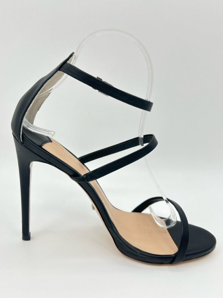TONY BIANCO Size 9.5 Black Sandal NIB