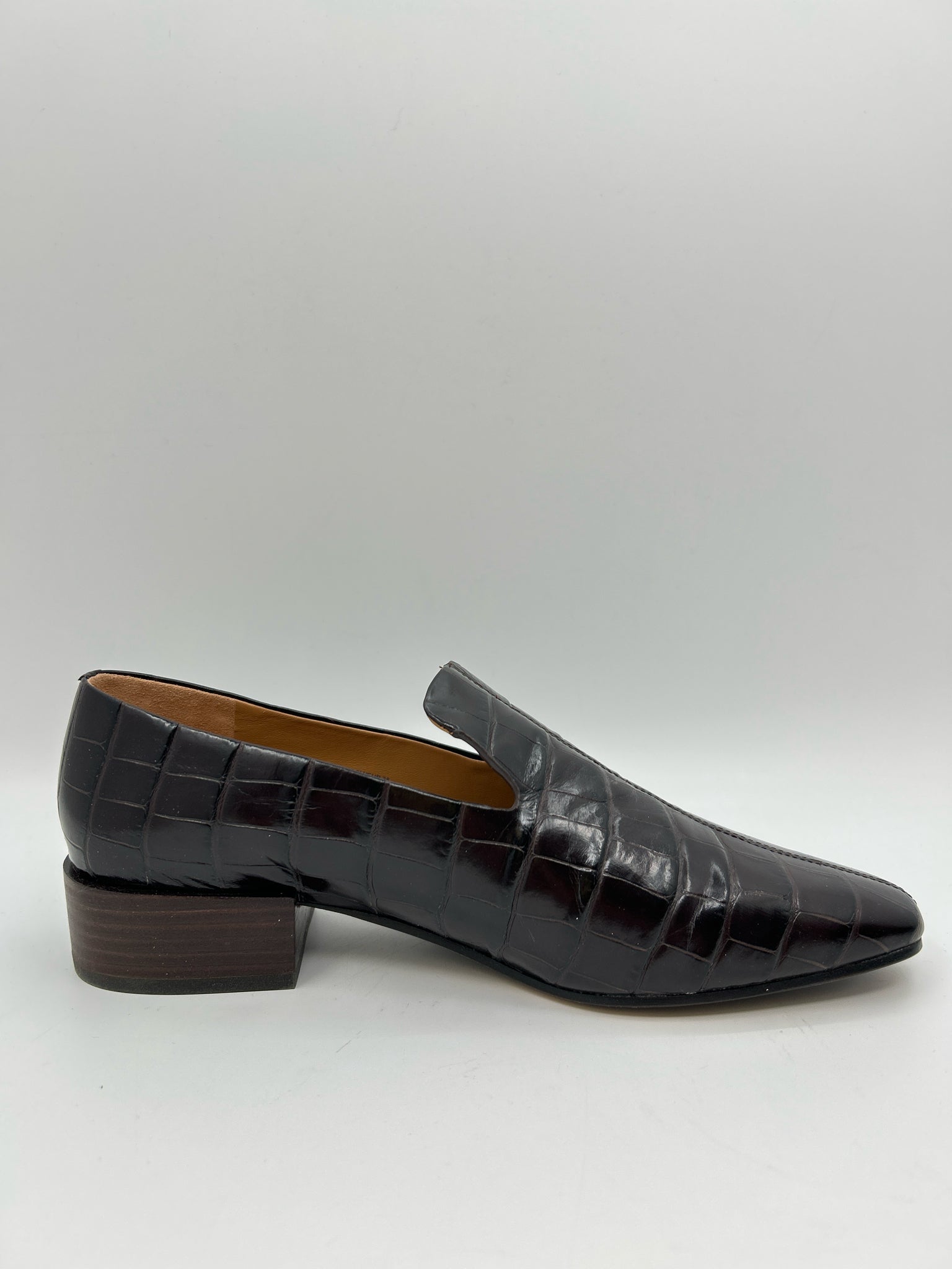 VIA SPIGA NWOB Size 8M Dark Brown Women Loafer