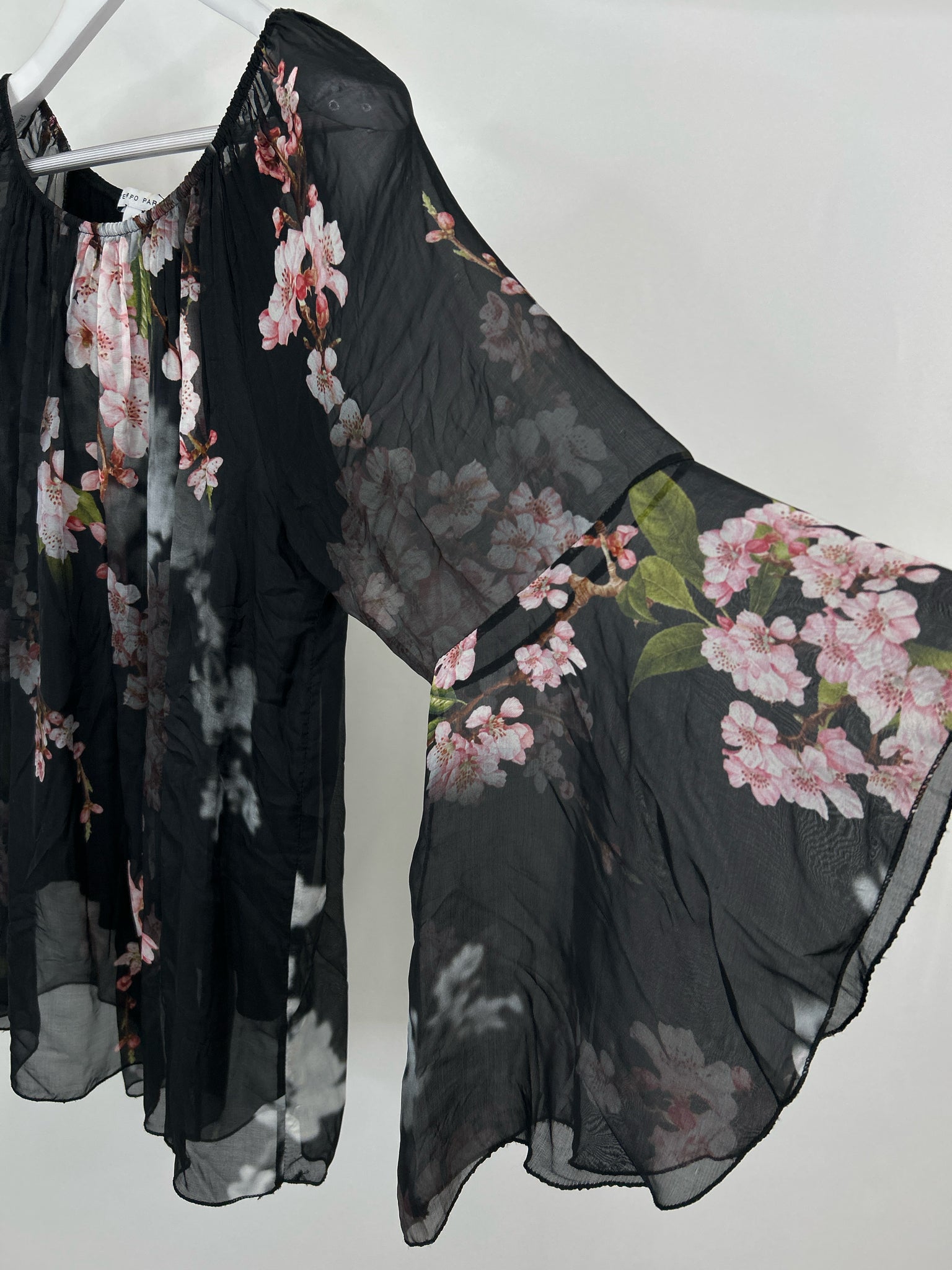 TEMPO PARIS Size L Black Floral Women Top NWT