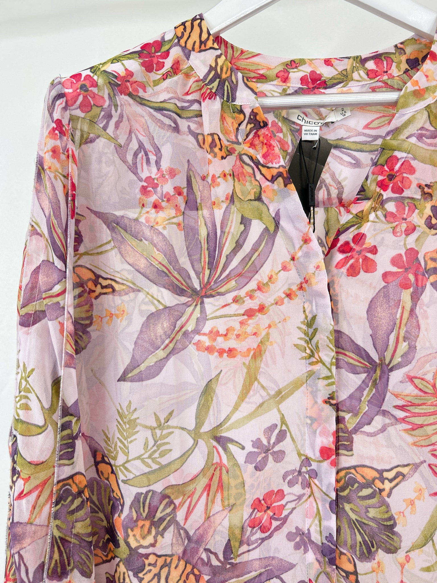 CHICO'S Size 12 Plum Floral Women Blouse