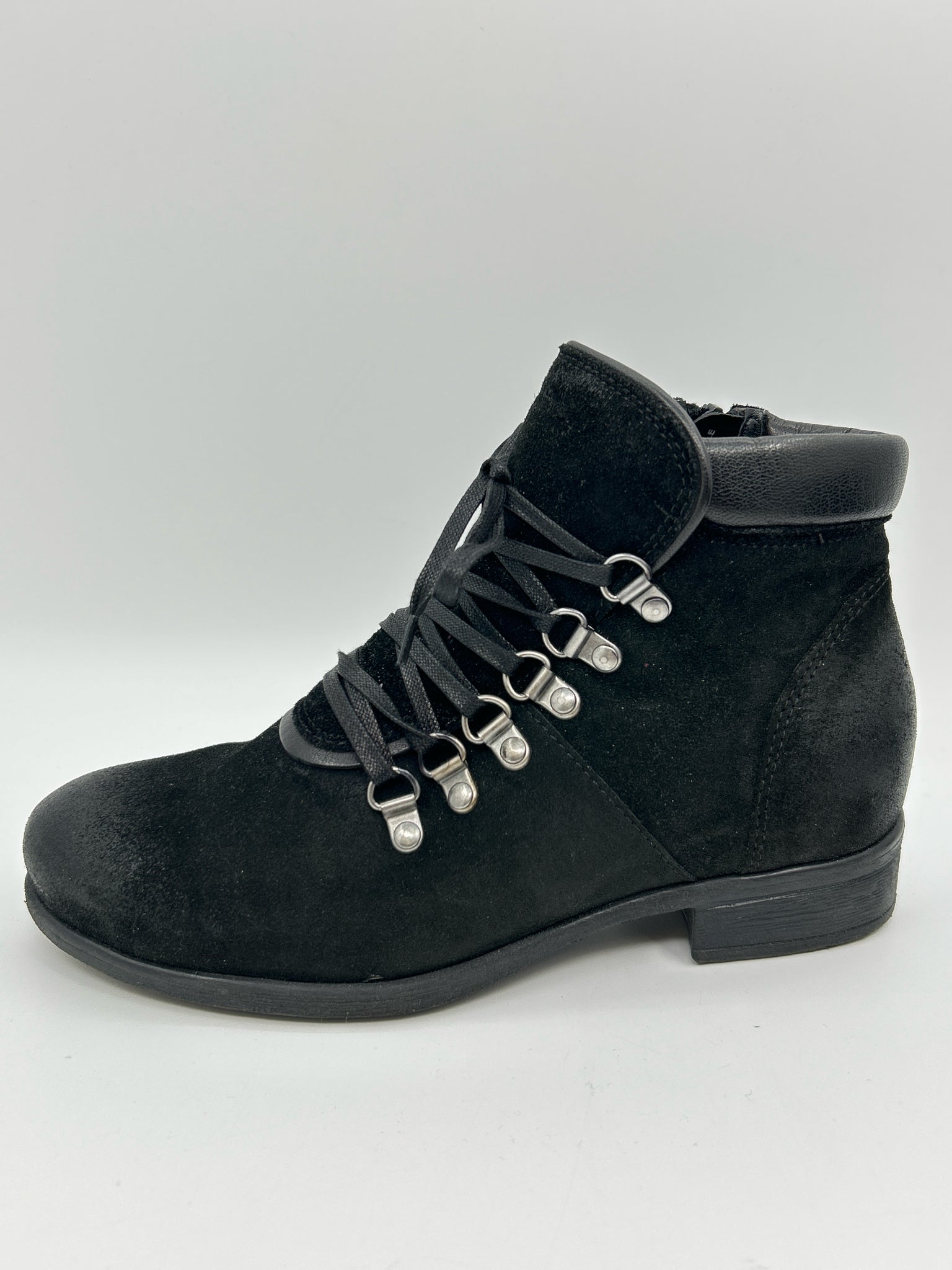 MIZ MOOZ EU Size 37W US Size 6.5/7 Black Women Booties