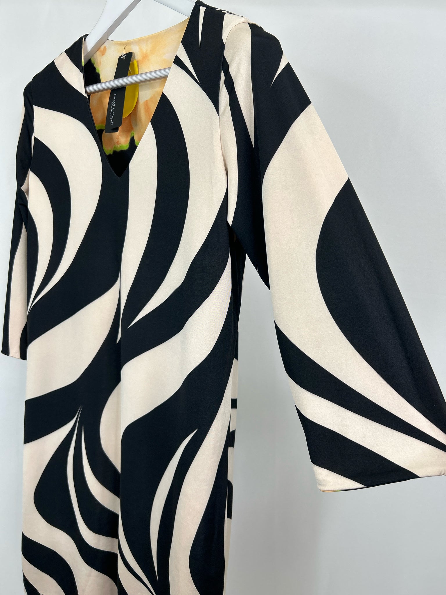 NALLY & MILLIE Size S/M Black and Peach Women Dress