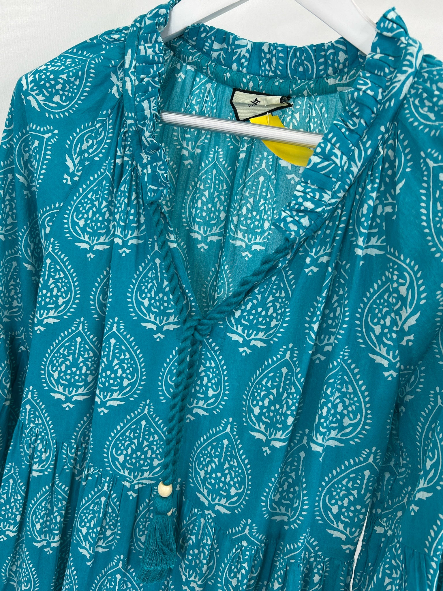 TUCKERNUCK Size M TEAL AND WHITE Women Dress