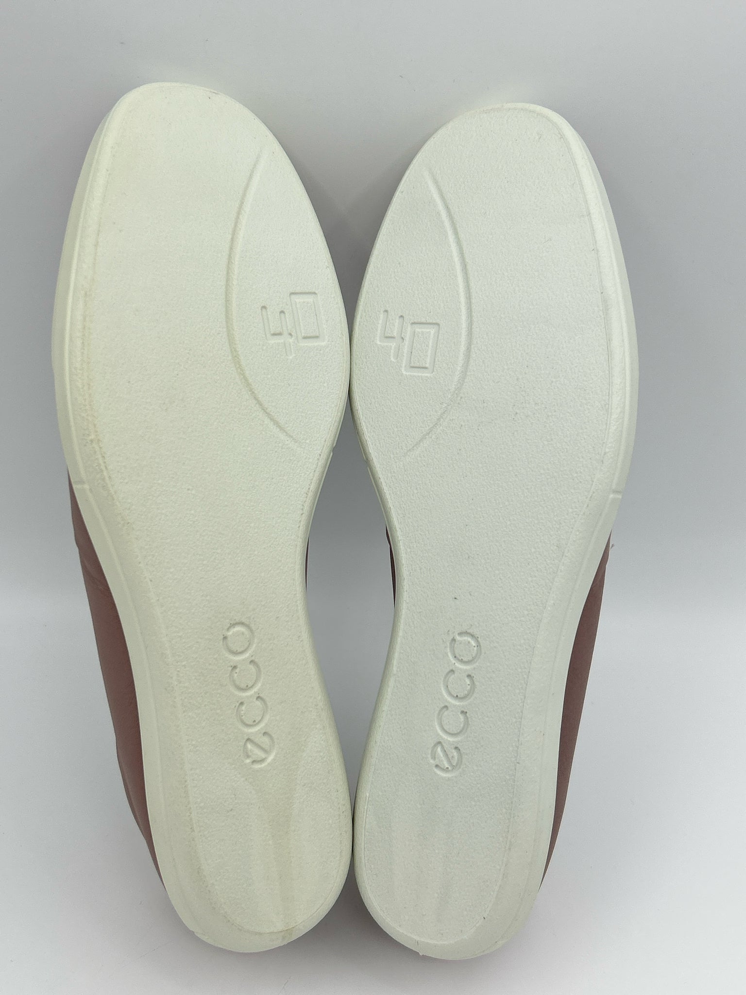 ECCO Size 9/9.5 Simpil Rose Women Flats NIB