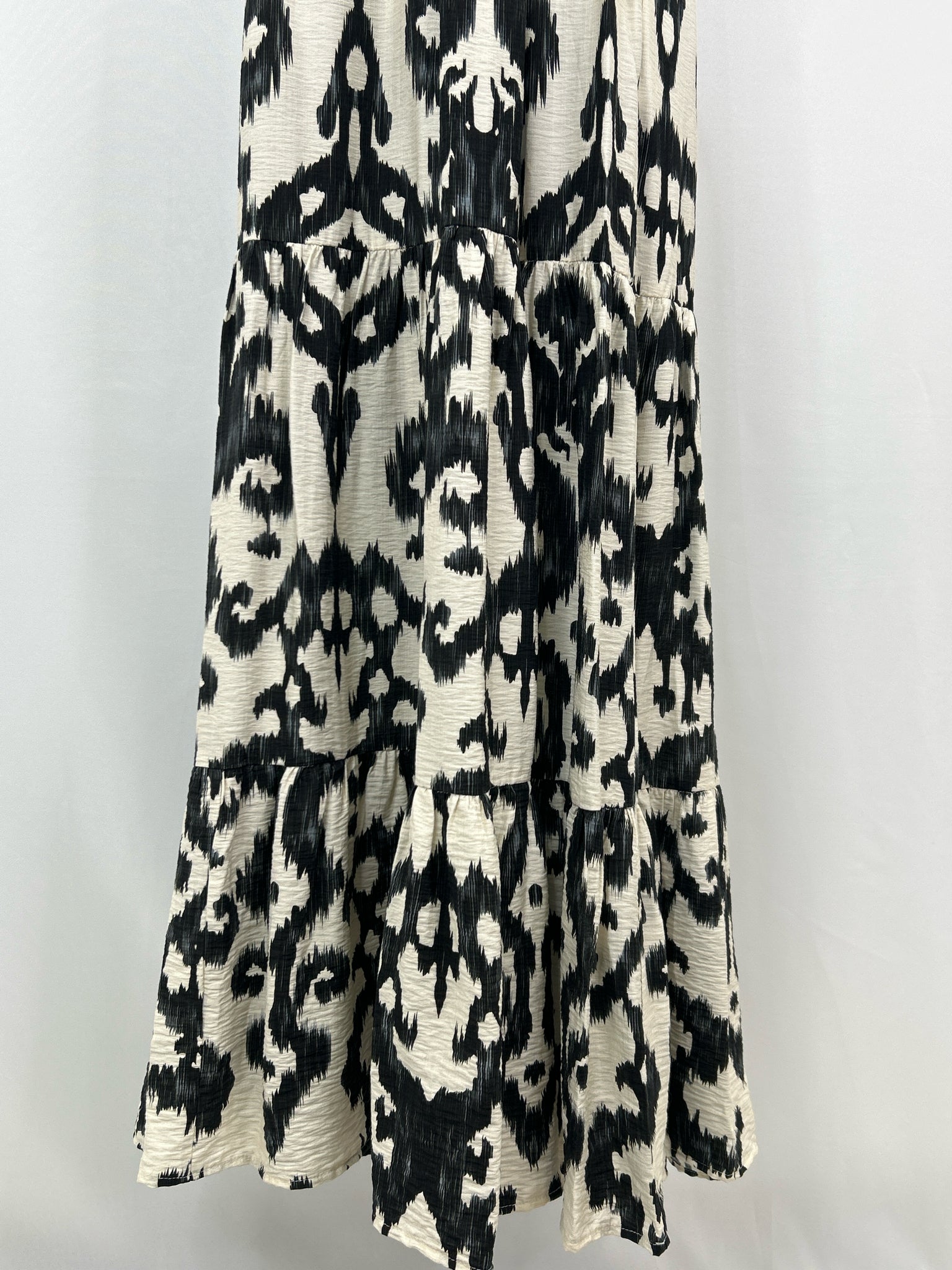 ADORA Size L Black & Cream Women Dress