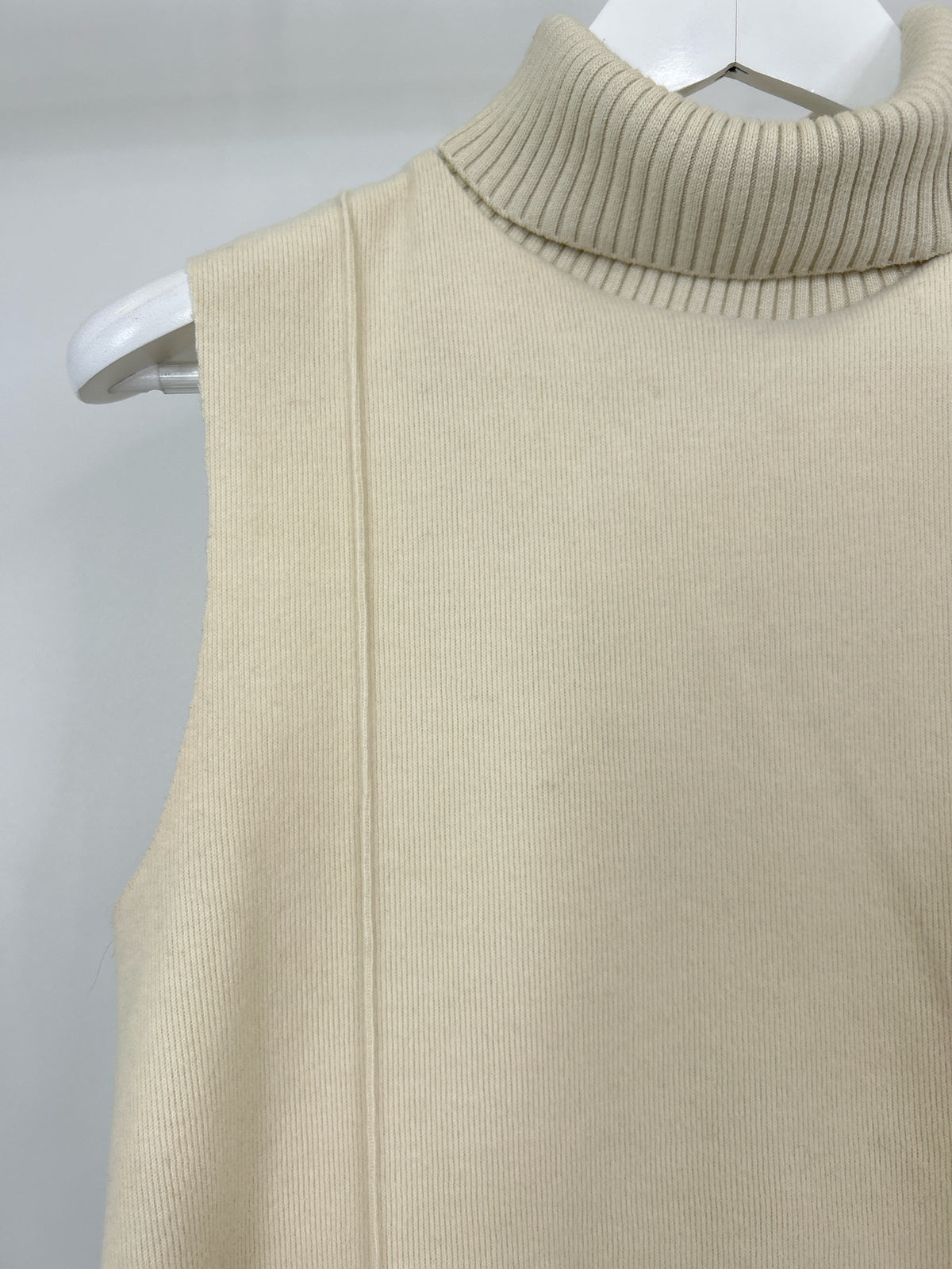 ZARA Size M Light Beige Women 2-Piece w/pants