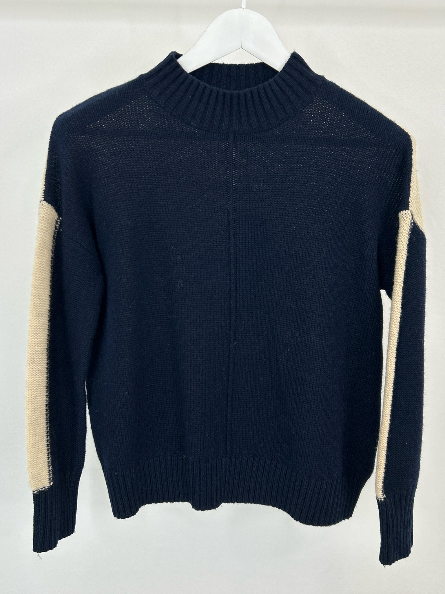 Zaket & Plover NWT Size XS Navy & Beige Women Sweater
