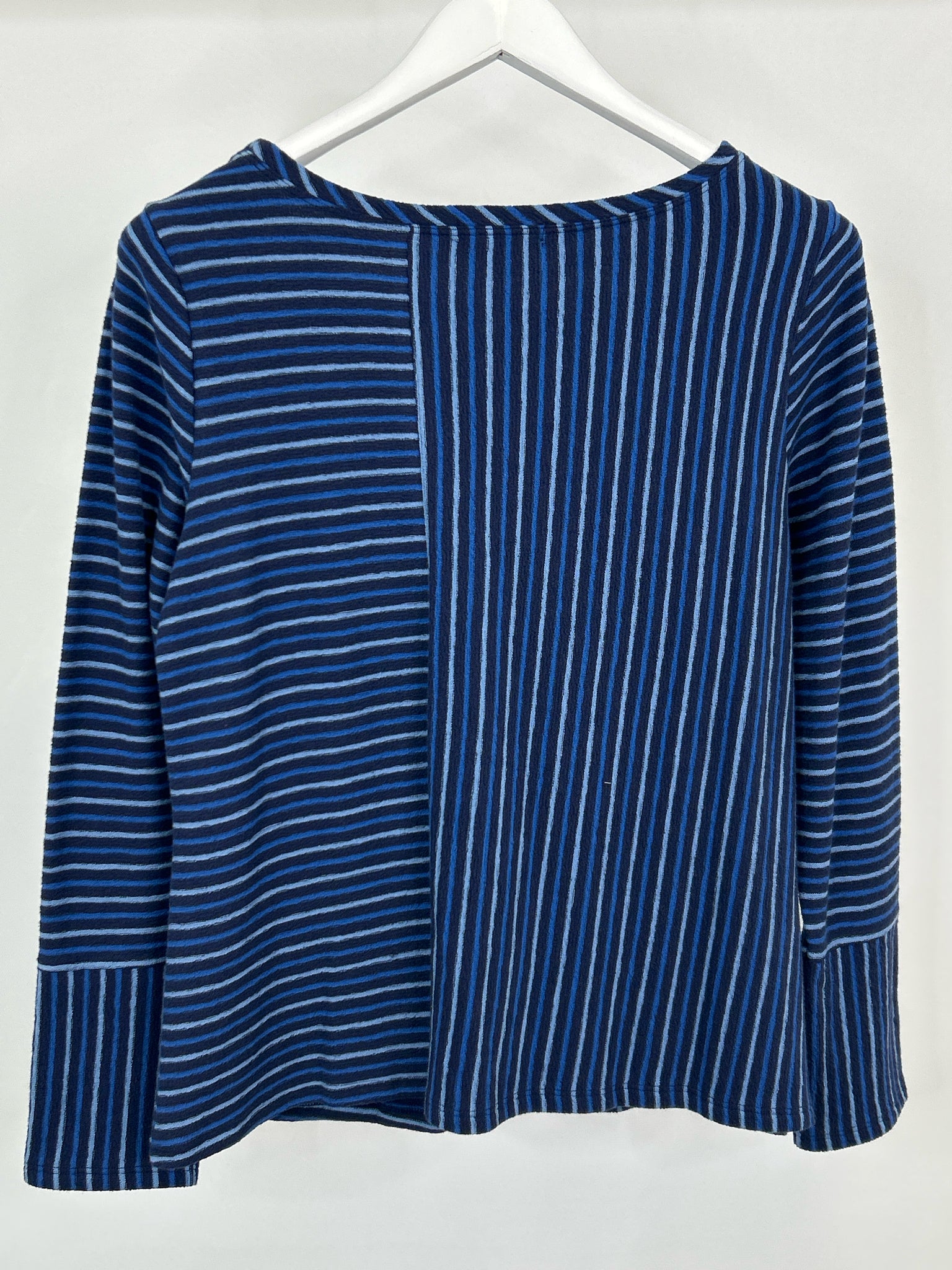 HABITAT Size S Blue Striped Women Top