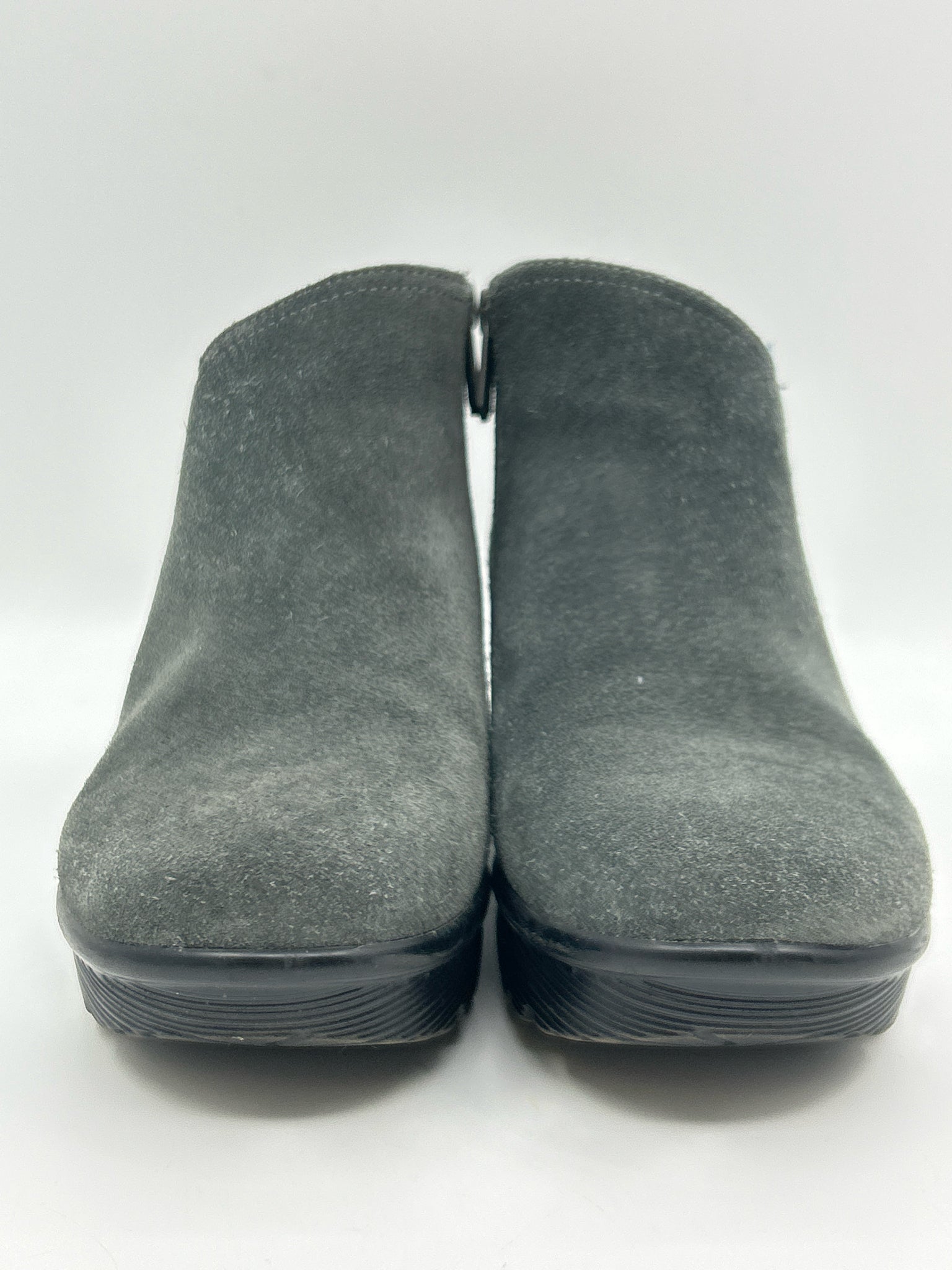 skechers Size 7.5 Charcoal Women Booties