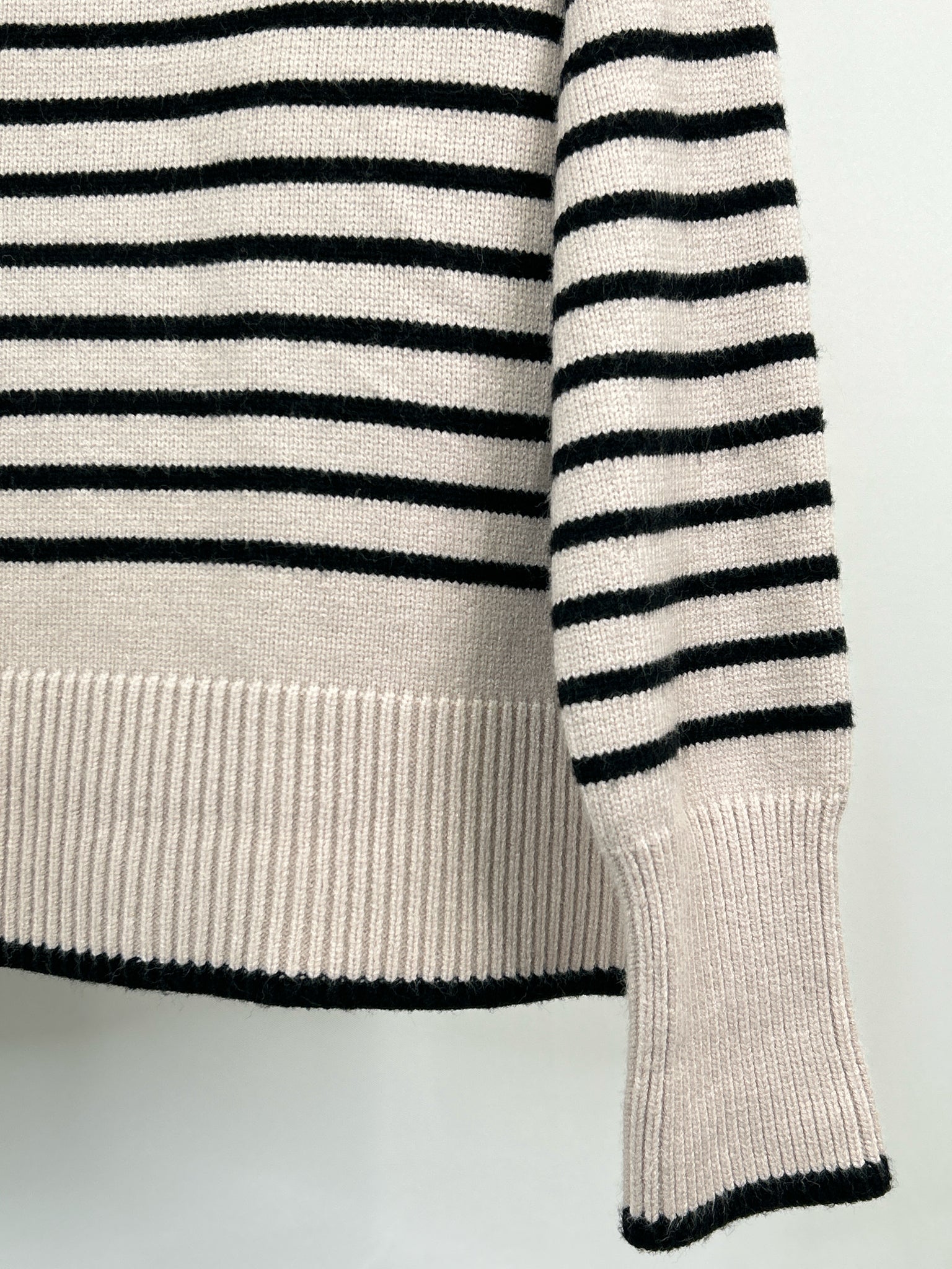 MAGASCHONI Size M BEIGE AND BLACK Women Sweater