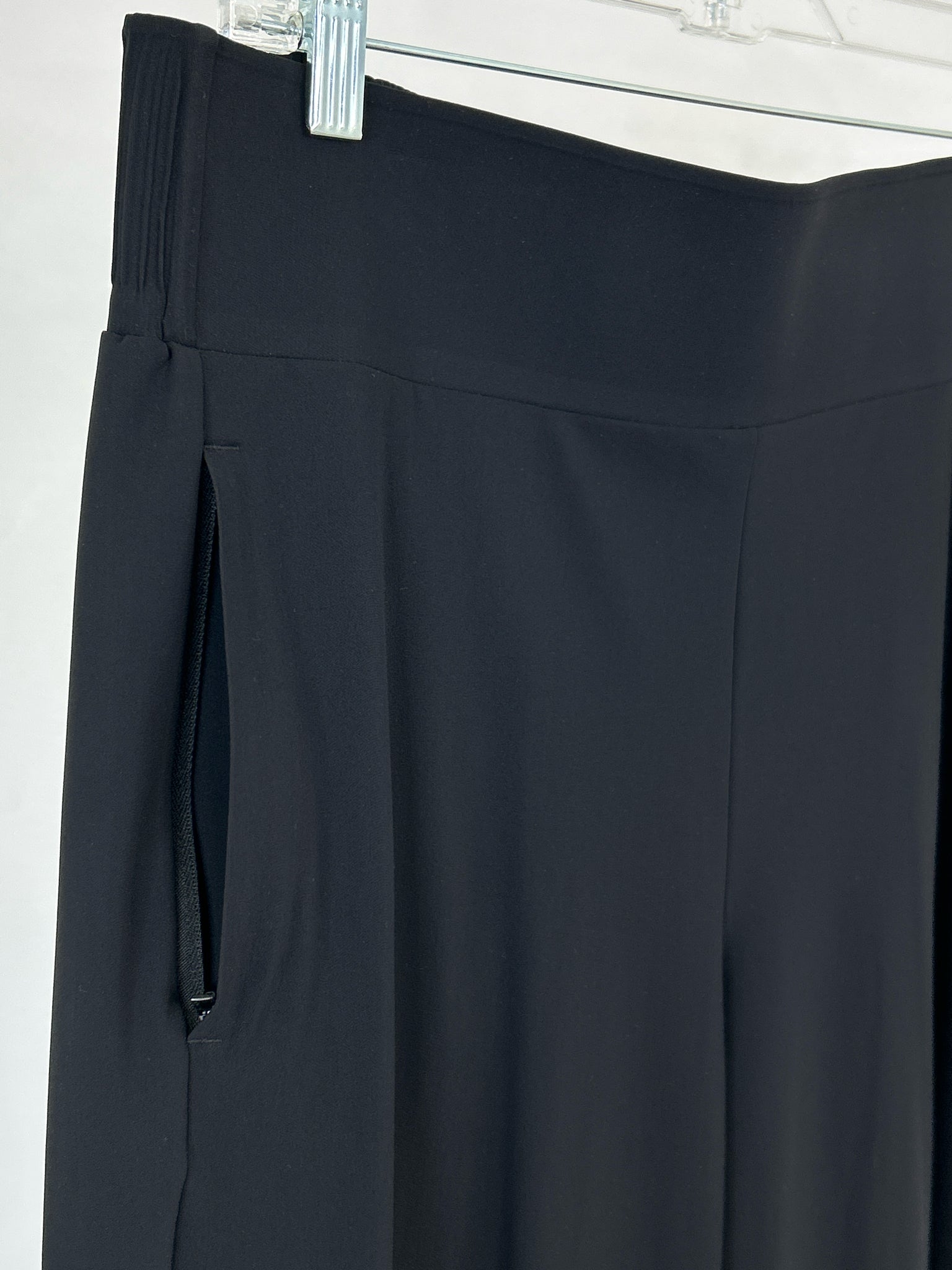 ATHLETA Size L Black Women Pants
