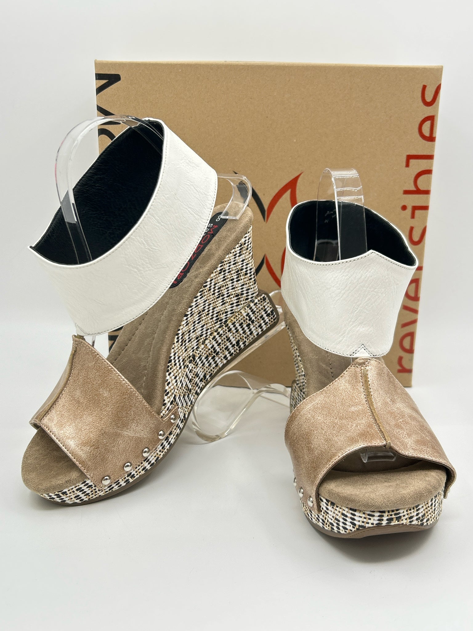 Modzori Size 8 White & Black Women Sandal