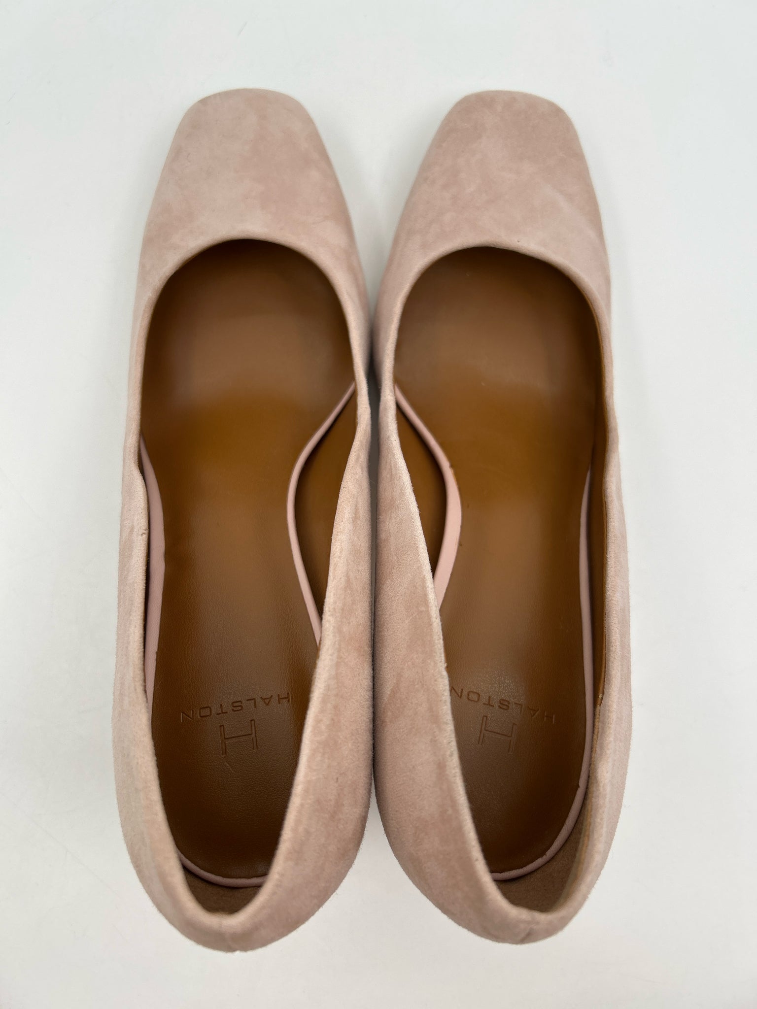 HALSTON Size 9M Pale Pink Women Pumps NWOB