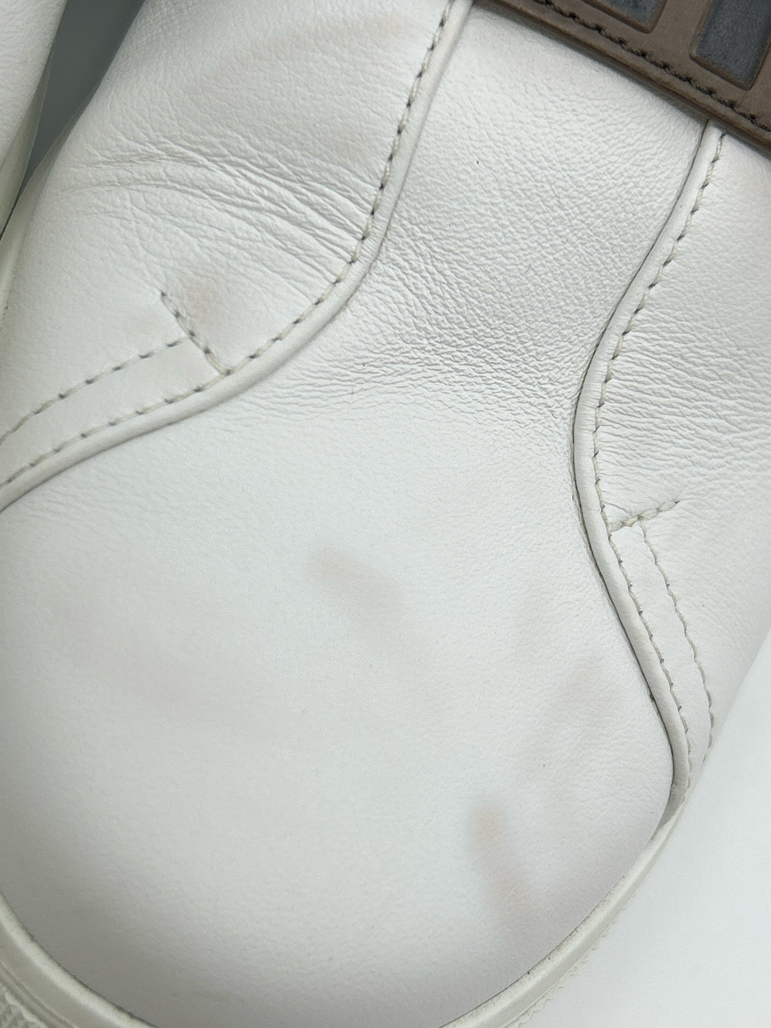 FENDI Size 38.5 White Women Sneakers