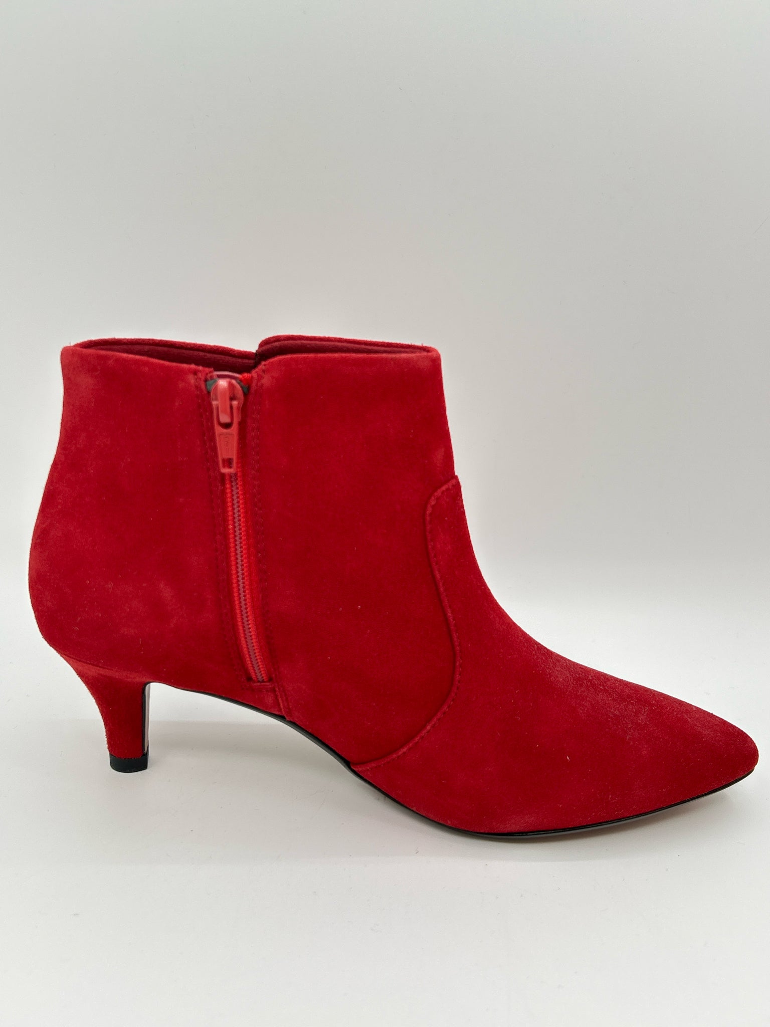 CLARKS Collection Size 7.5 Red Women Booties