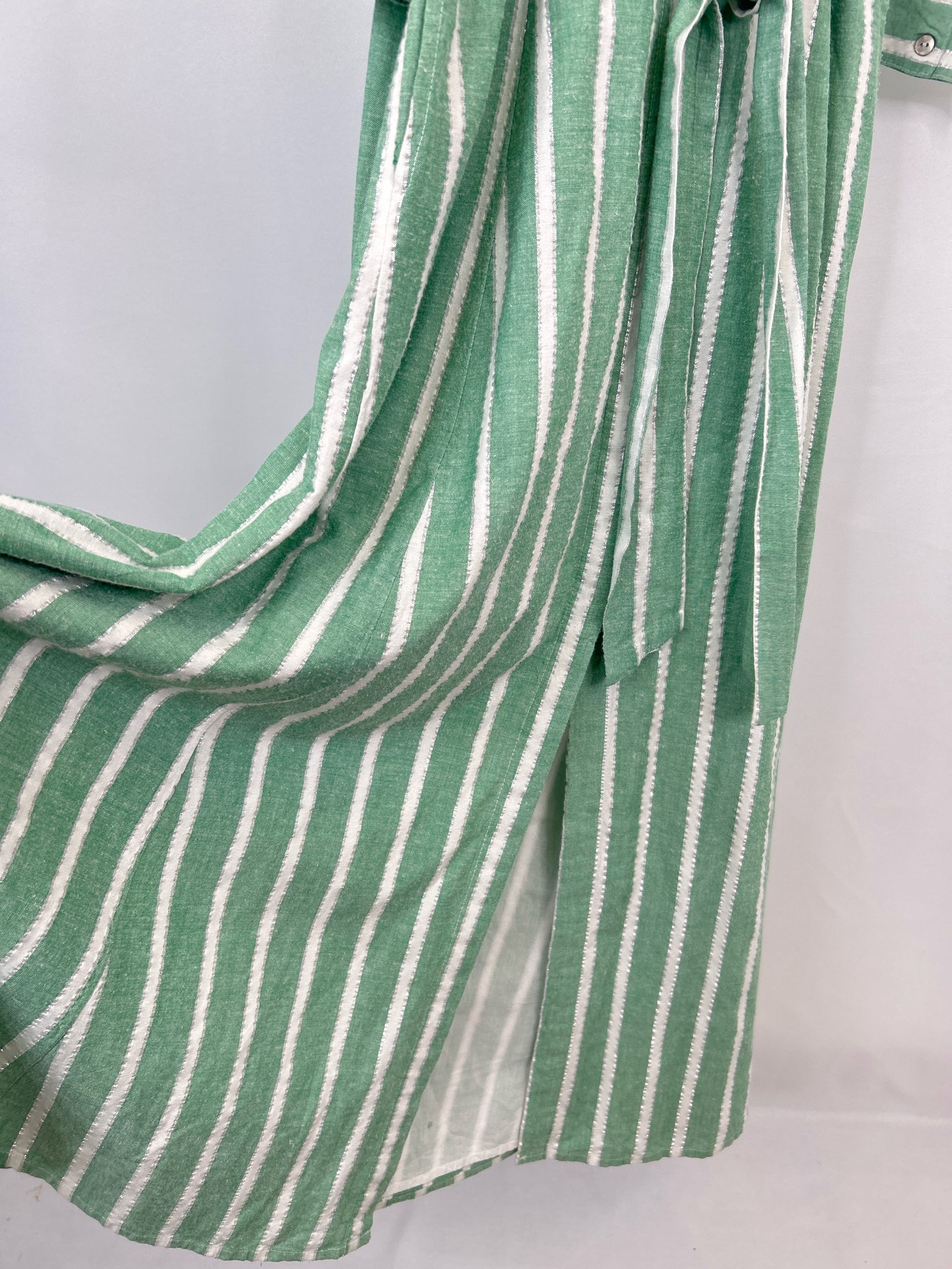 BOSTON PROPER Size M GREEN AND WHITE Women Dress