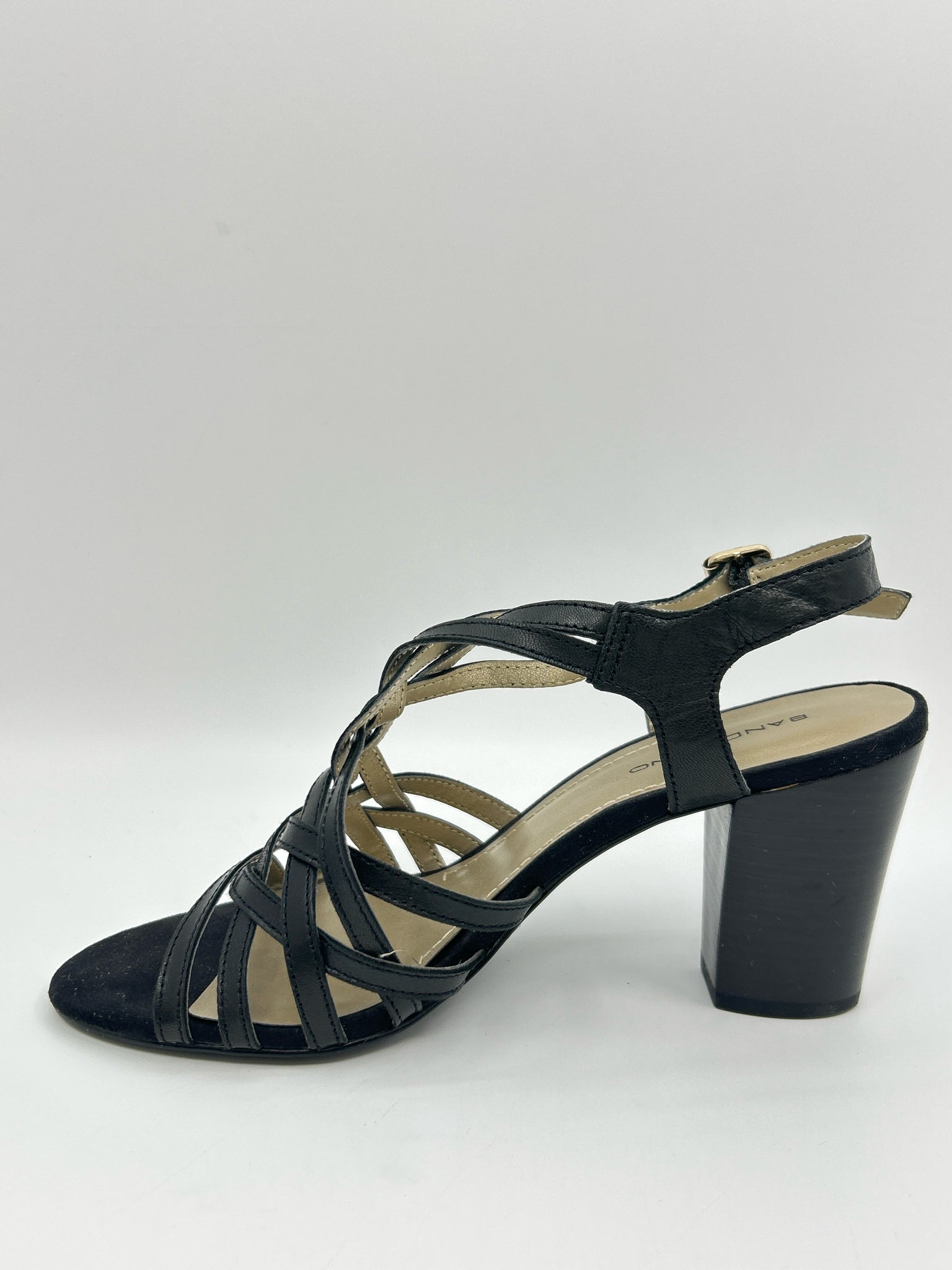 BANDOLINO Size 7M Black Women Sandal
