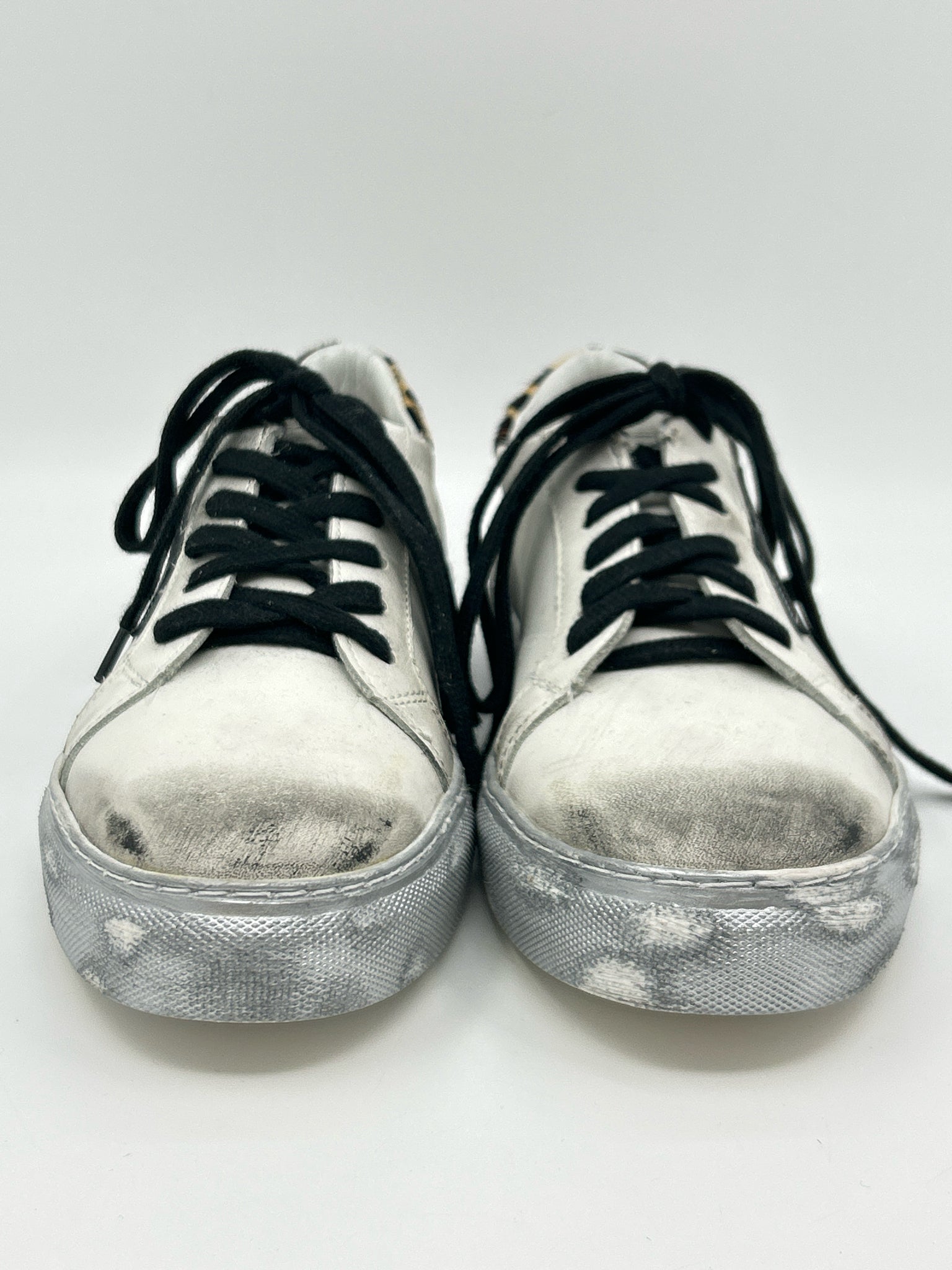 DINGO Size 9M White and black Women Sneakers