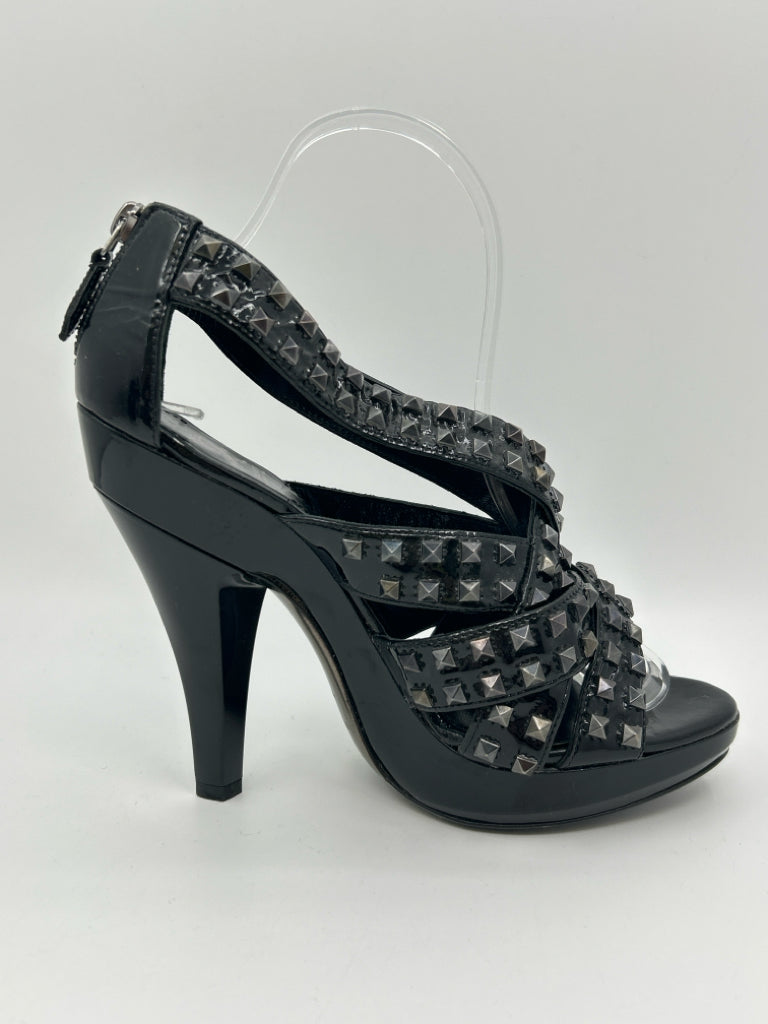 BURBERRY EU Size 39 US Size 9 Black Women's Sandal