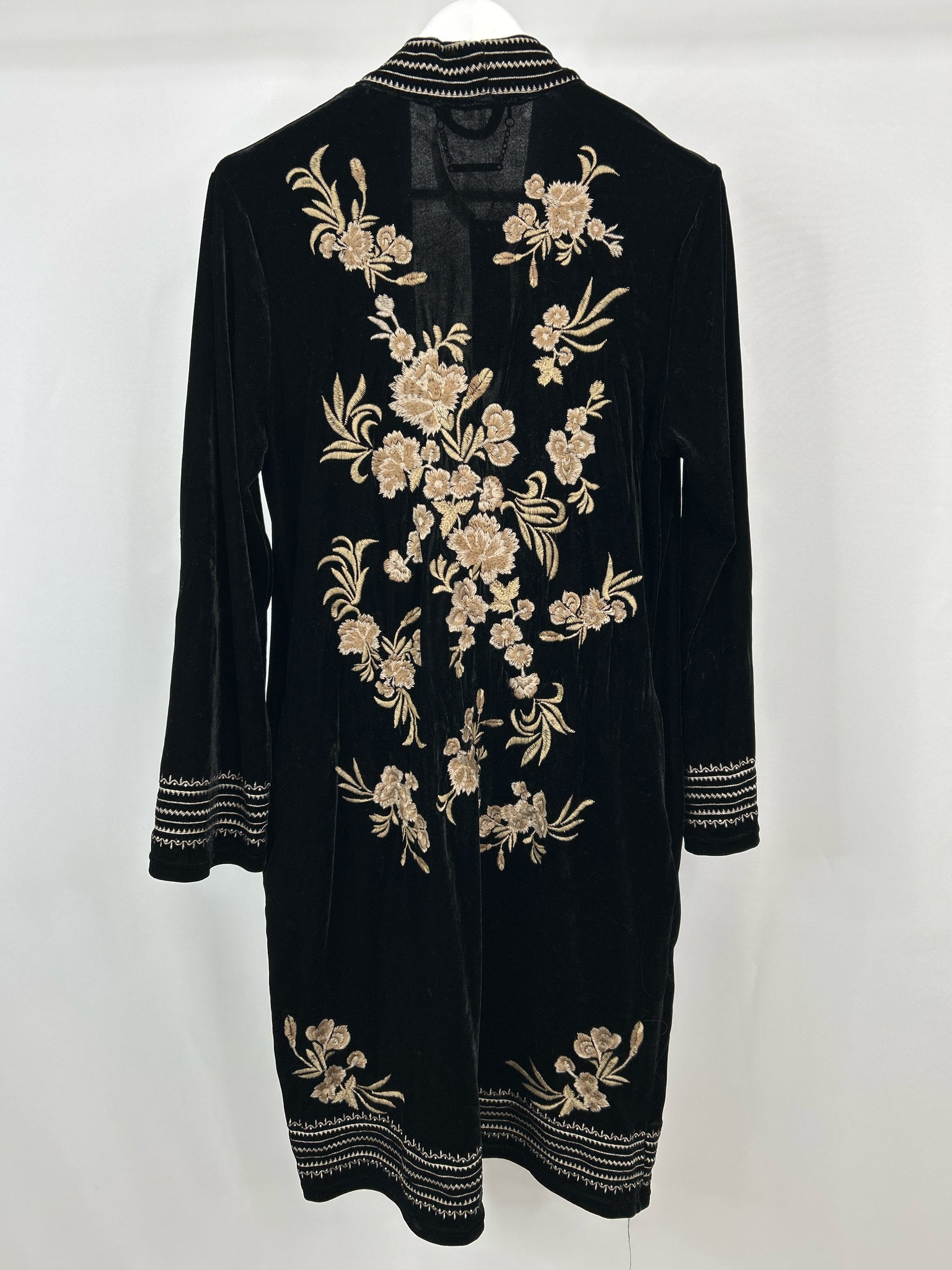 PAPARAZZI Size L Black Women Kimono NWT