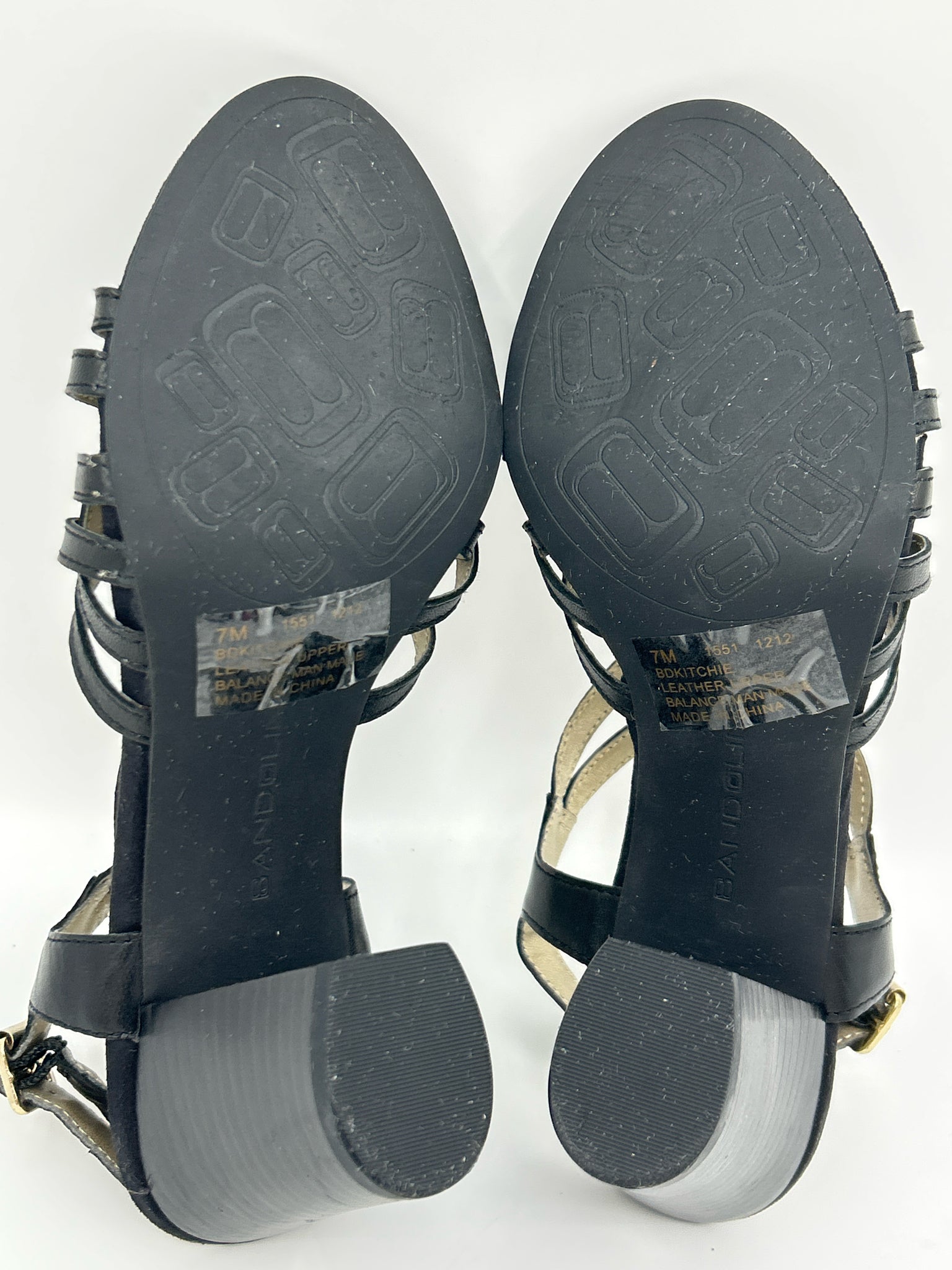 BANDOLINO Size 7M Black Women Sandal