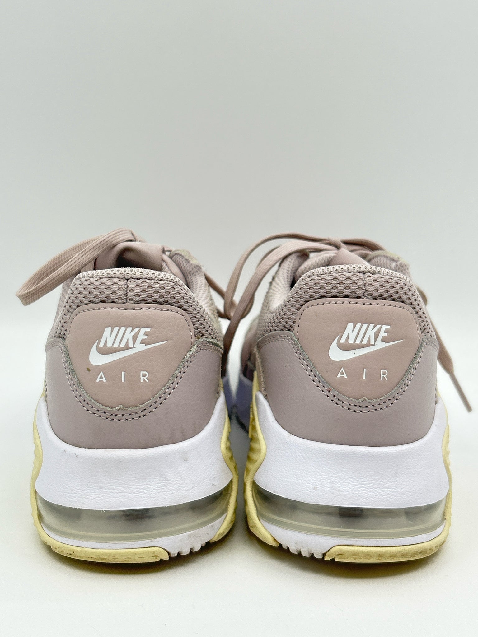 NIKE Size 8 Lilac Women Sneakers